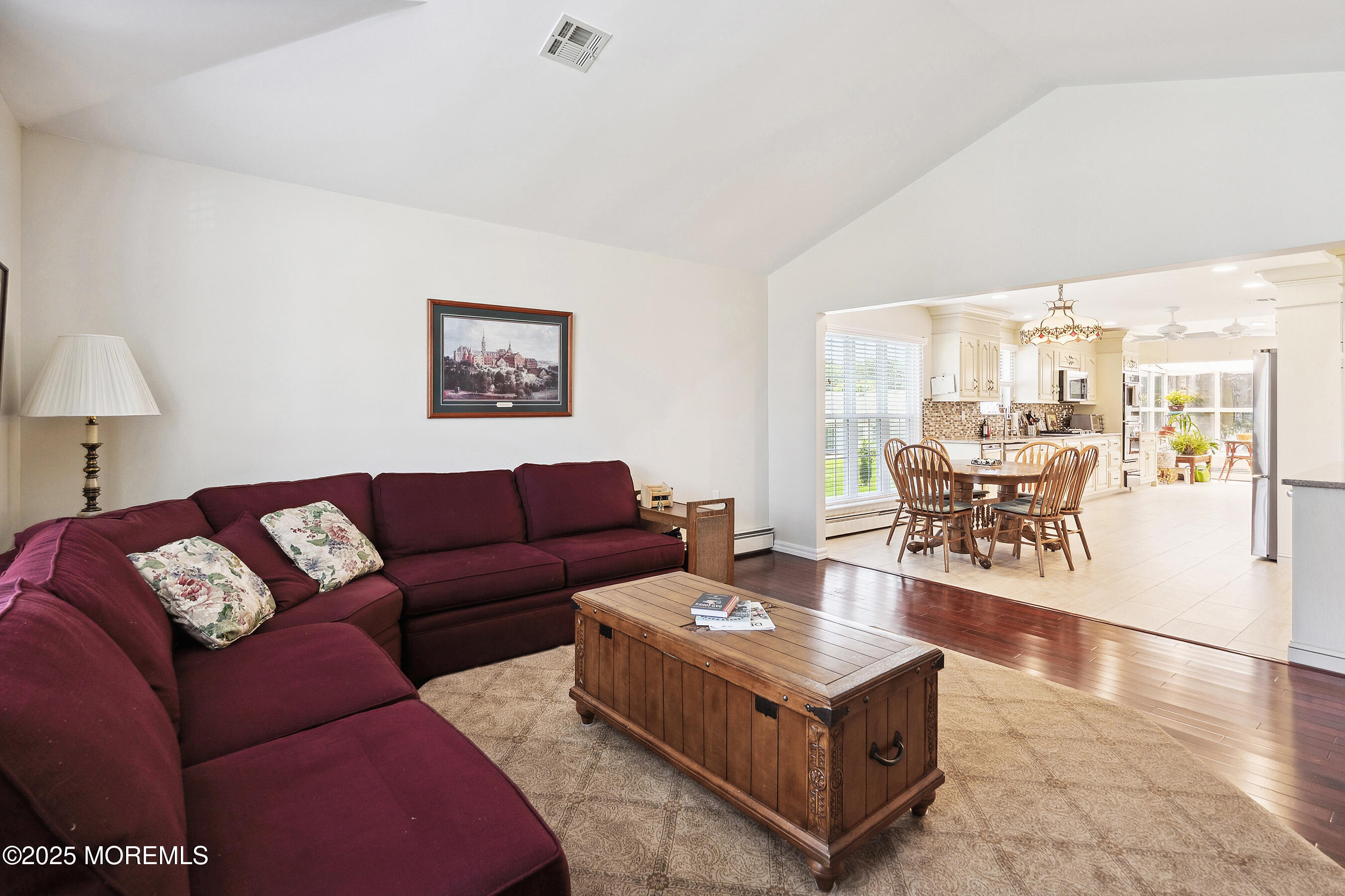 16 Sandhurst Court Image 4