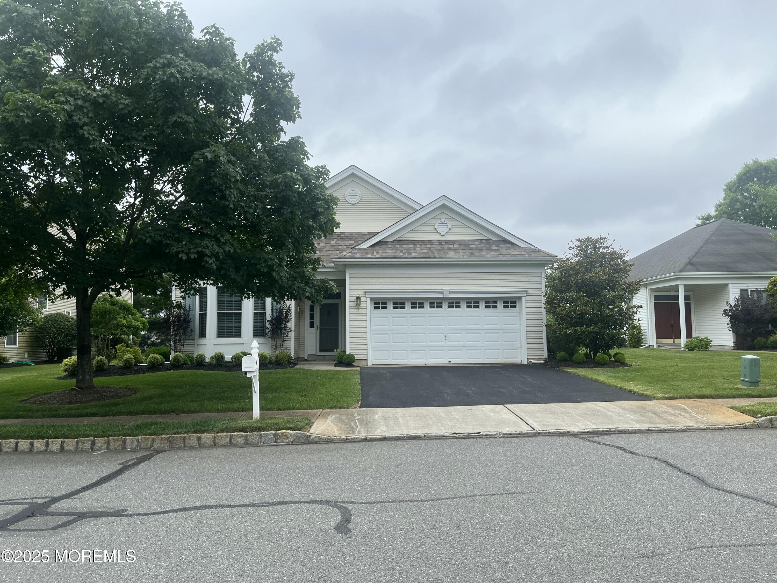 2531 Sparrowbush Lane Image 1