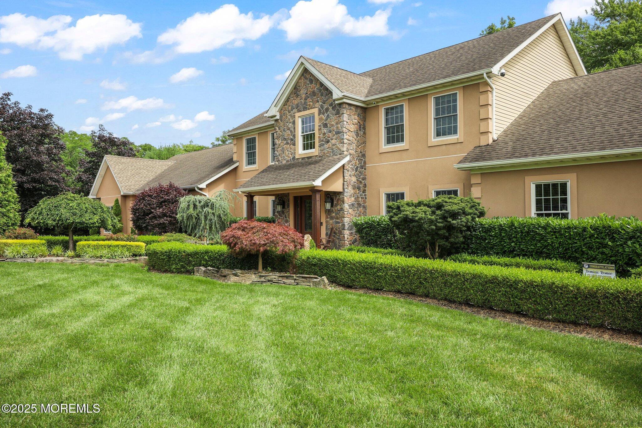 4 White Pines Way Image 5
