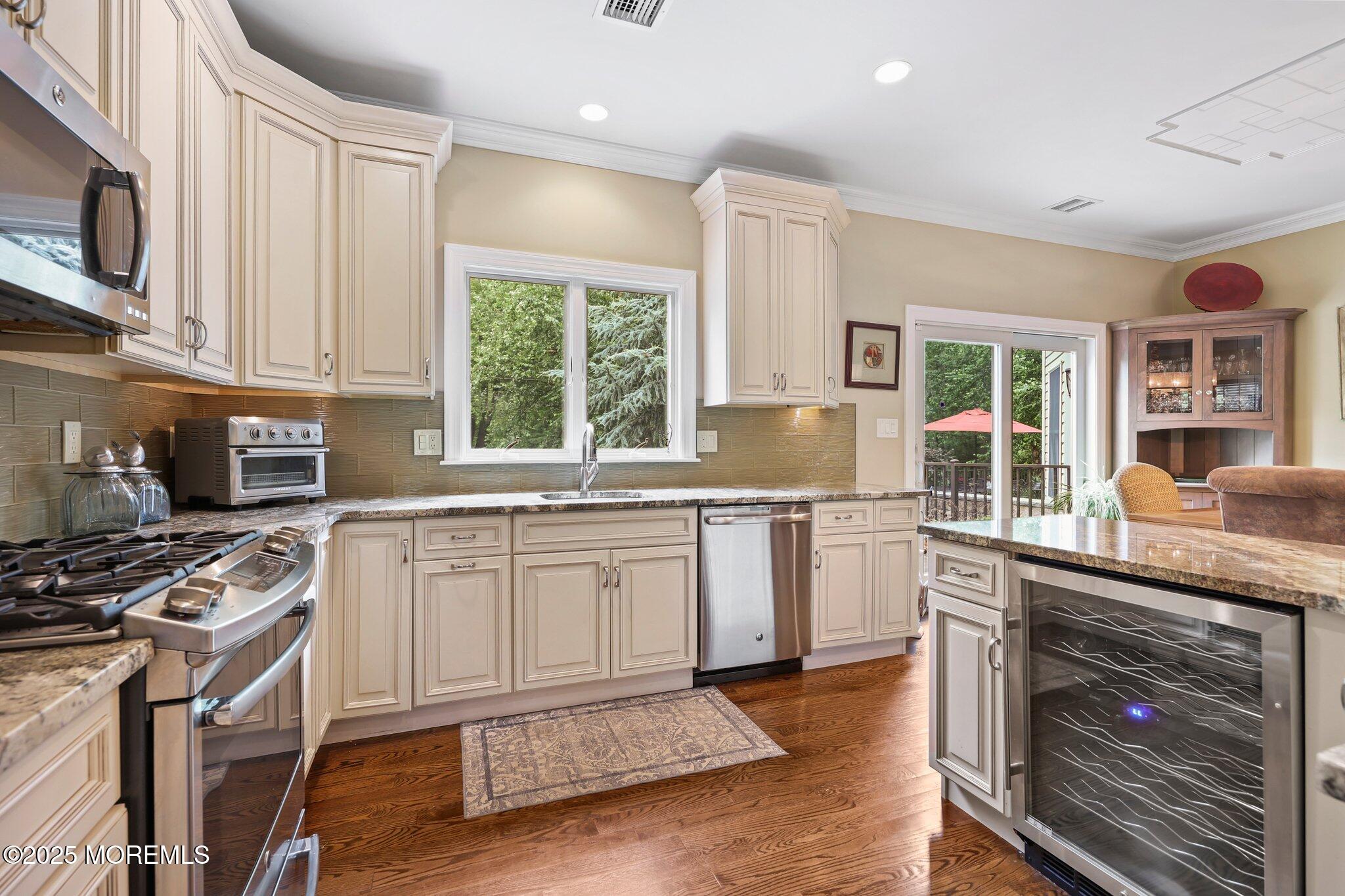 4 White Pines Way, Freehold, NJ, 07728 image 46