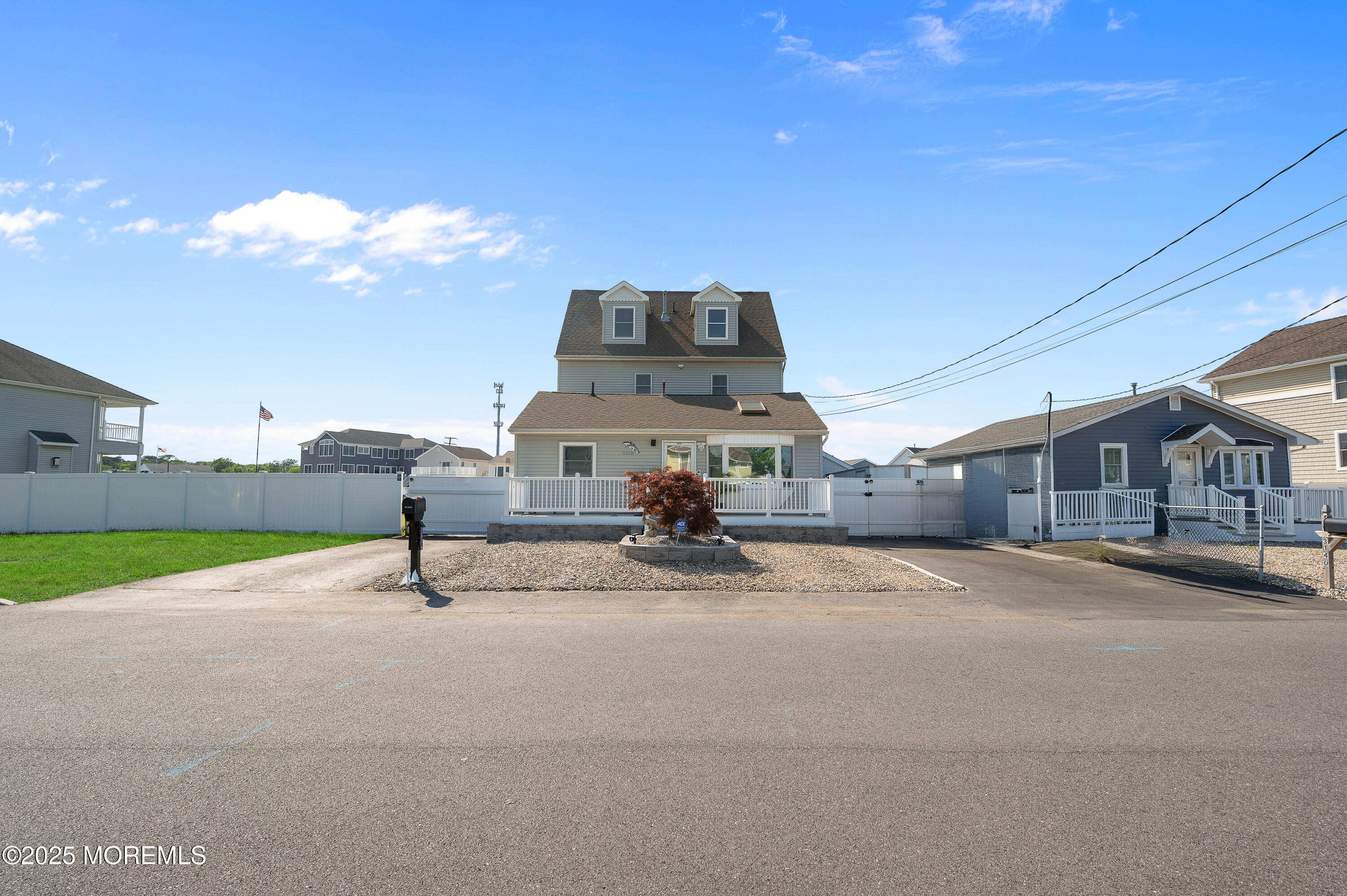 3138 Windsor Avenue Image 4
