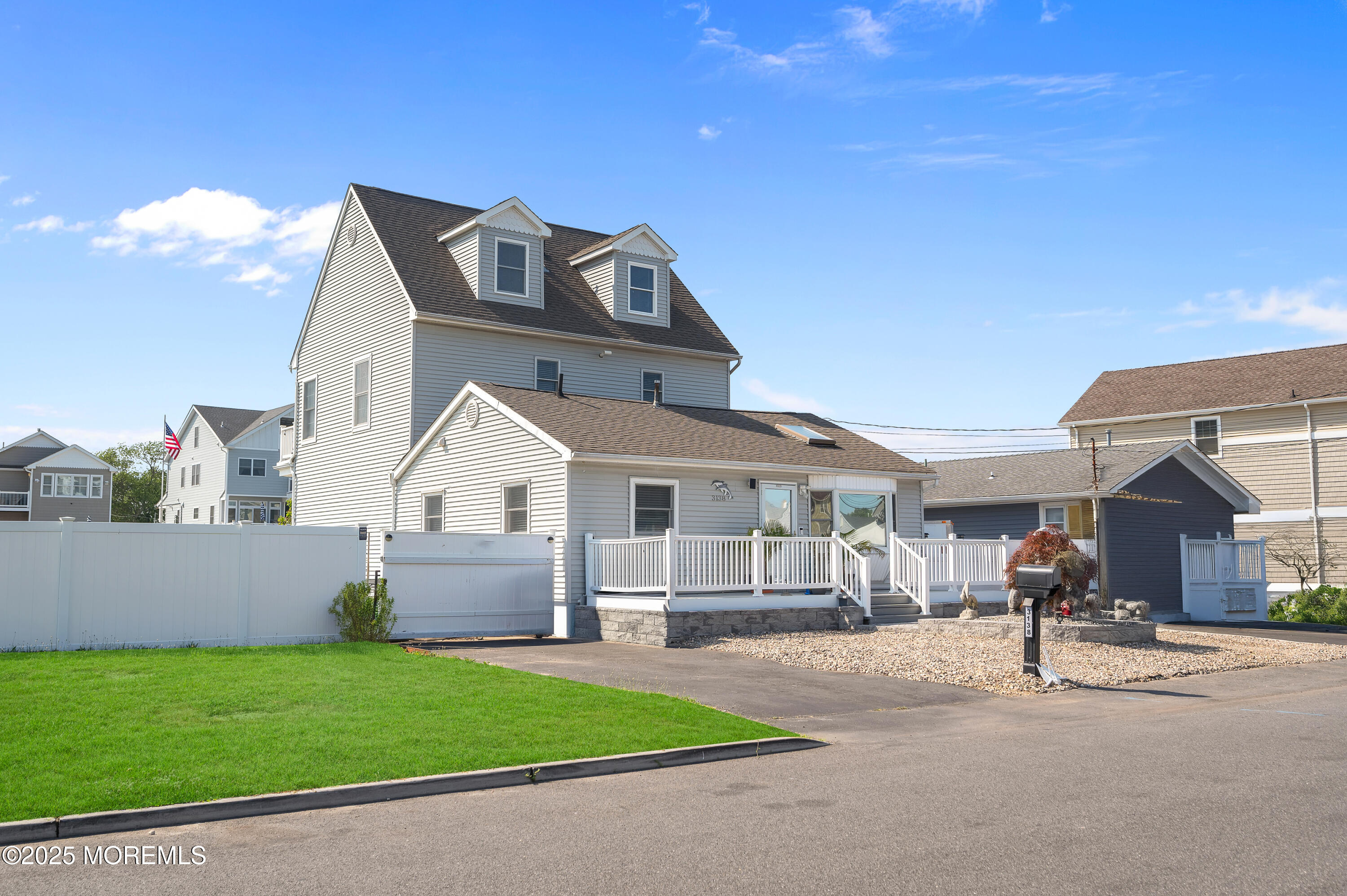 3138 Windsor Avenue Image 5