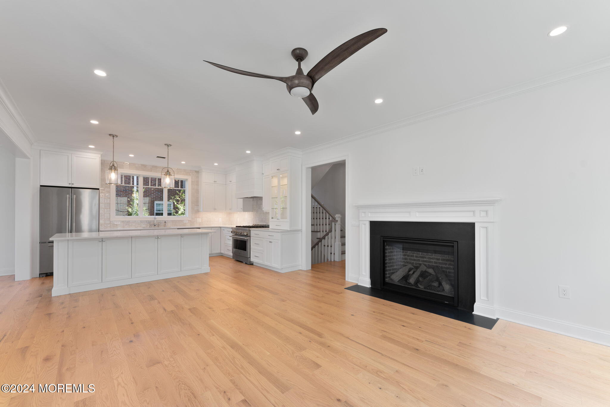 564 Monmouth Avenue Image 3