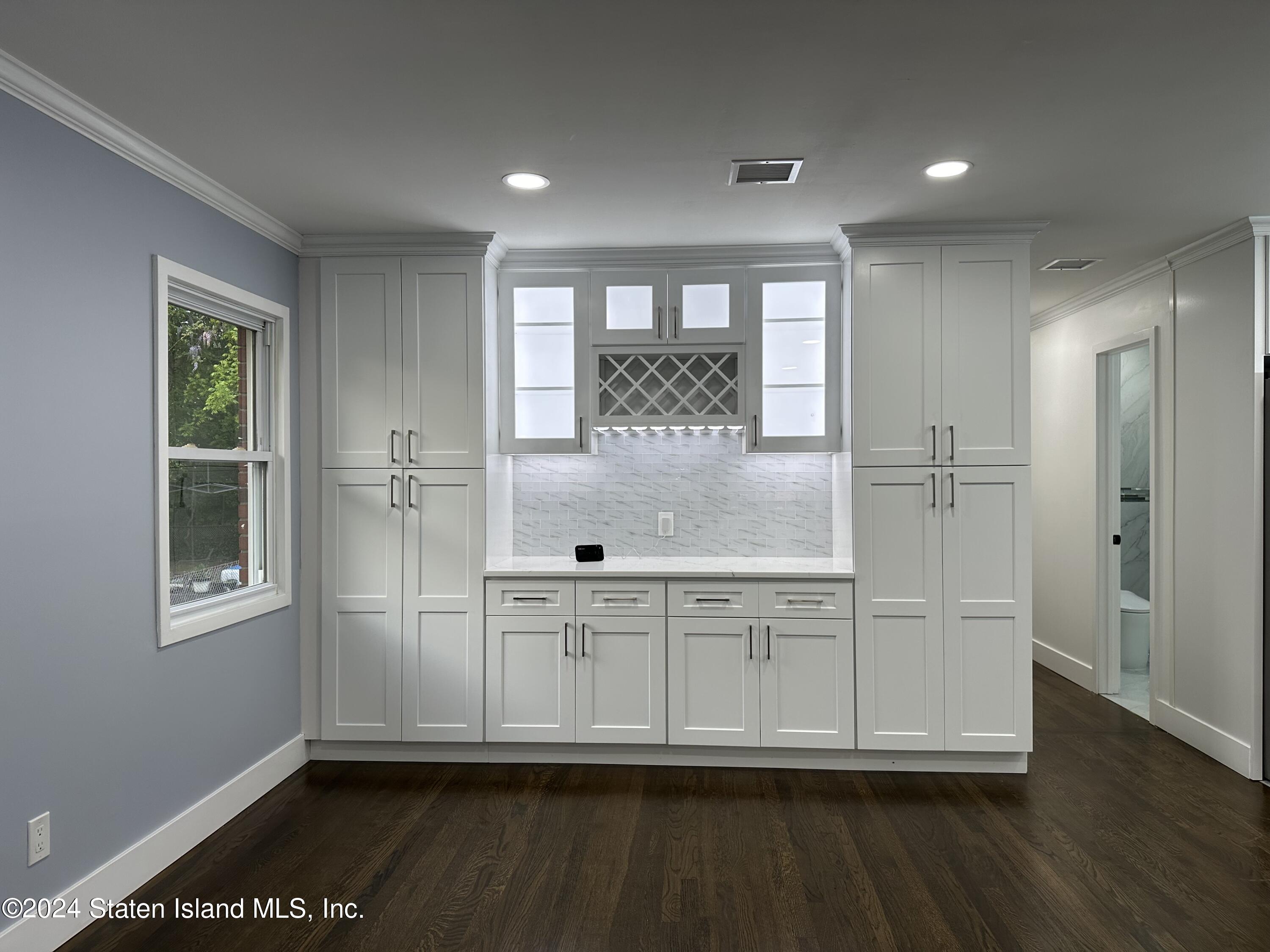 81 Manor Road, Staten Island, NY, 10310 image 7