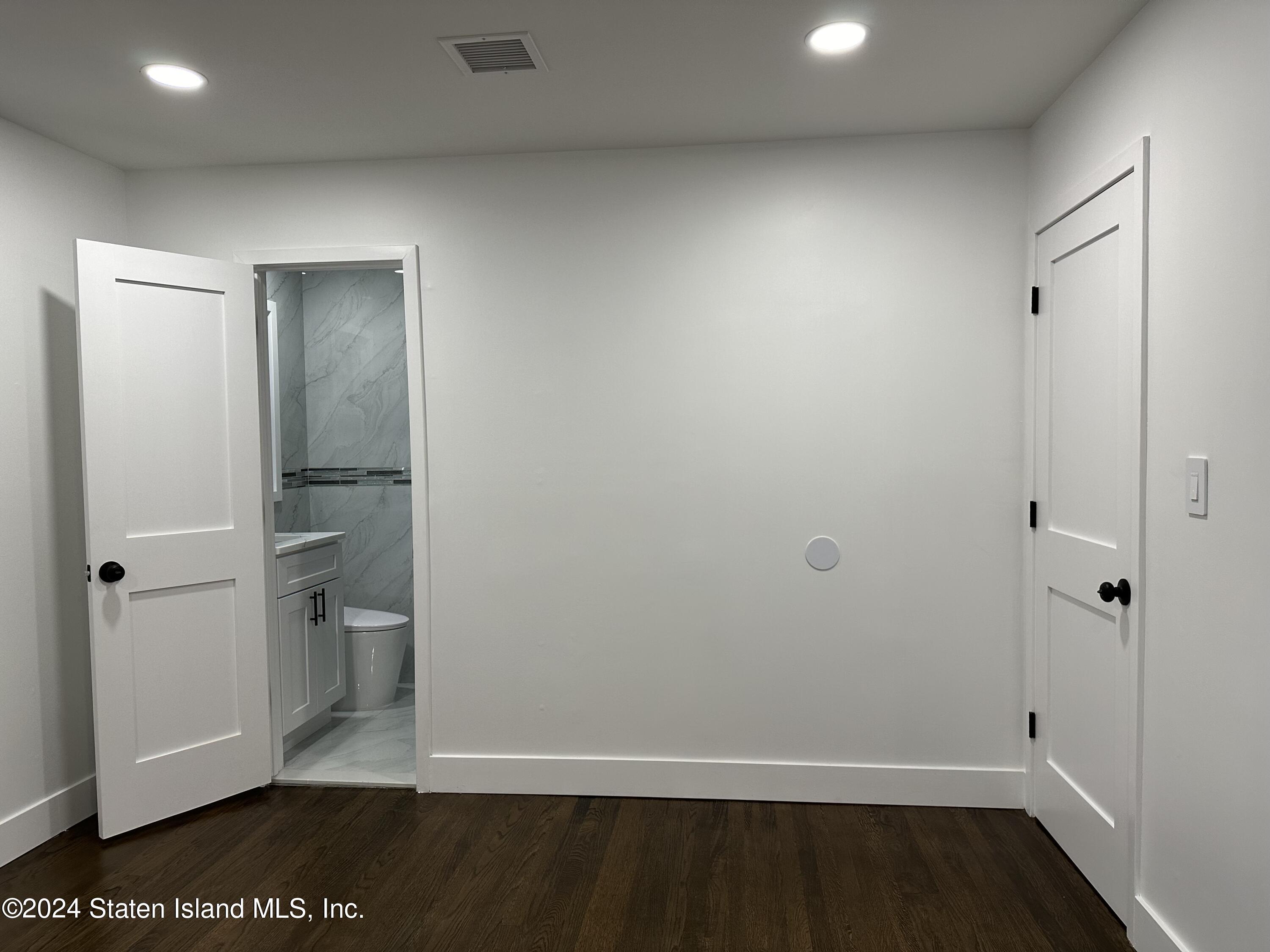 81 Manor Road, Staten Island, NY, 10310 image 20