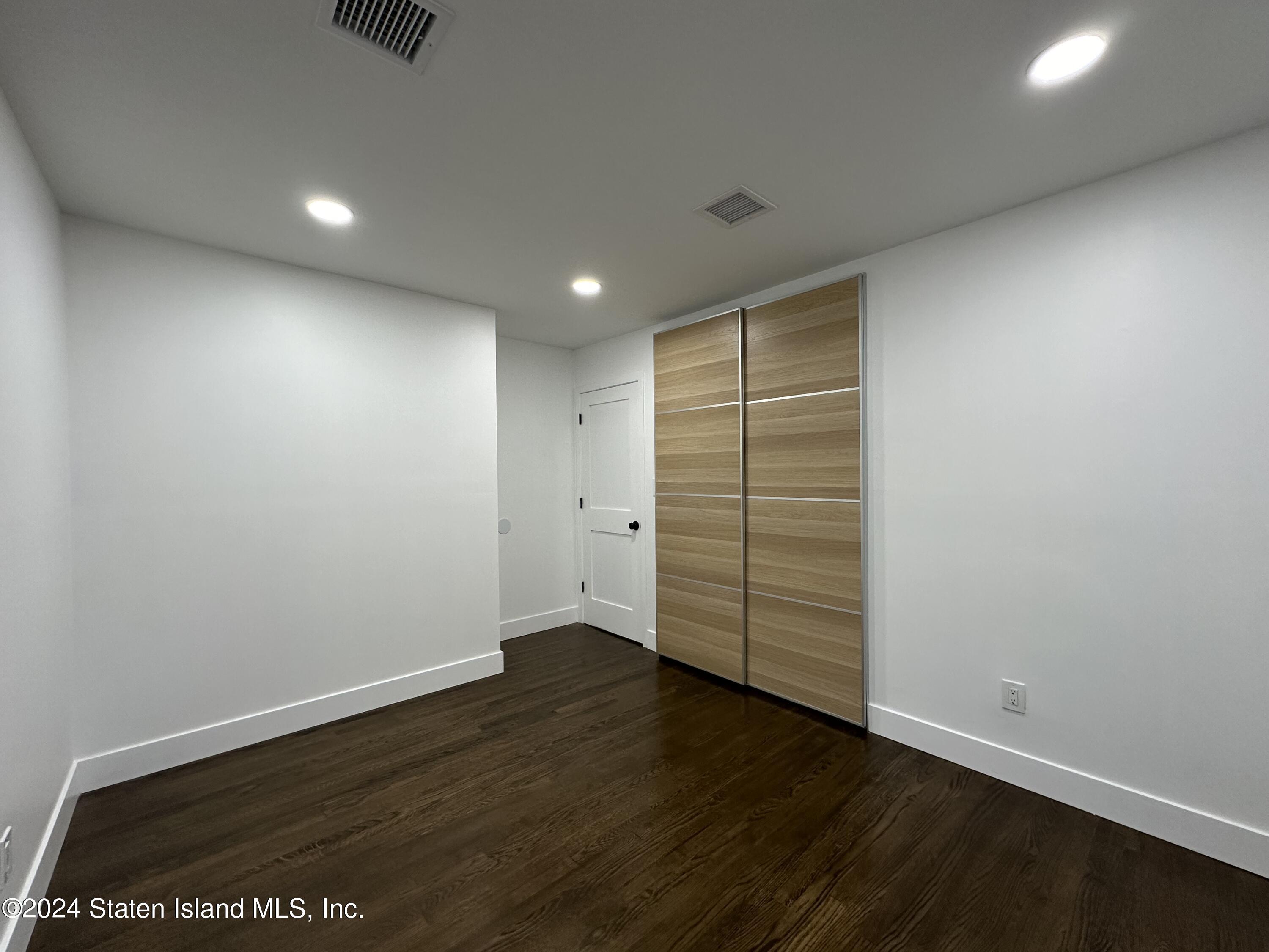 81 Manor Road, Staten Island, NY, 10310 image 23
