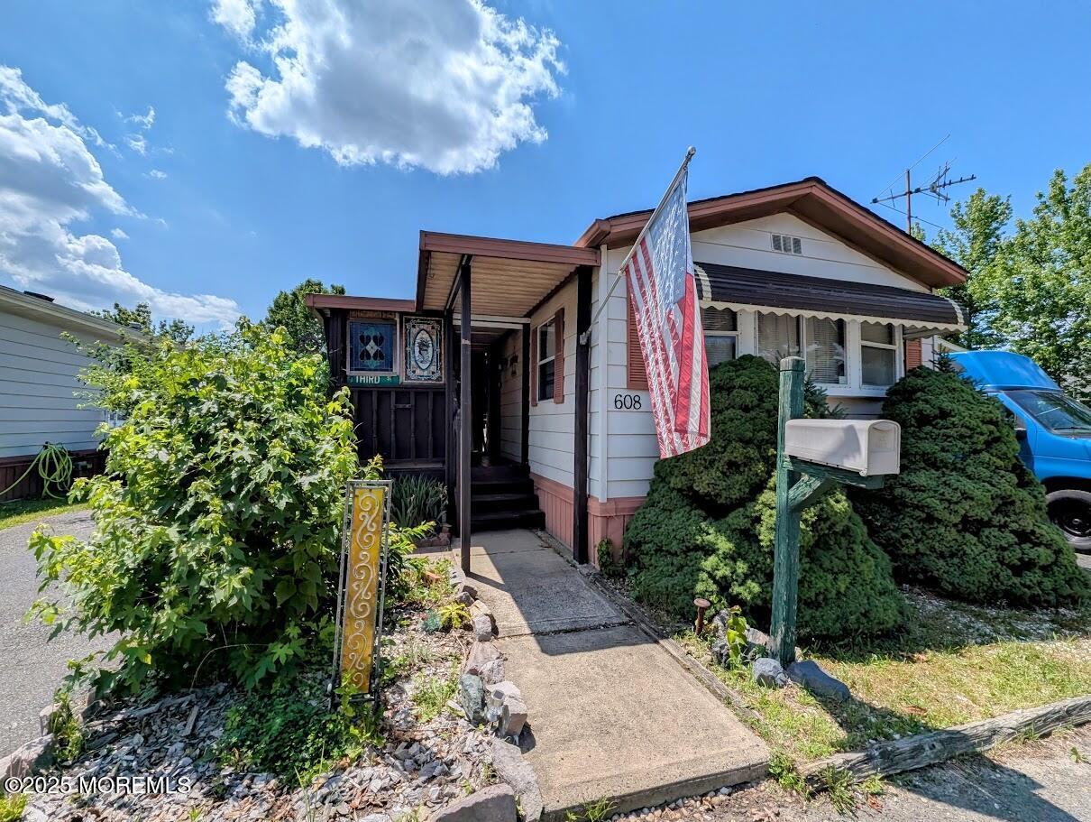 608 Lane G, Holmdel, NJ, 07733 image 12