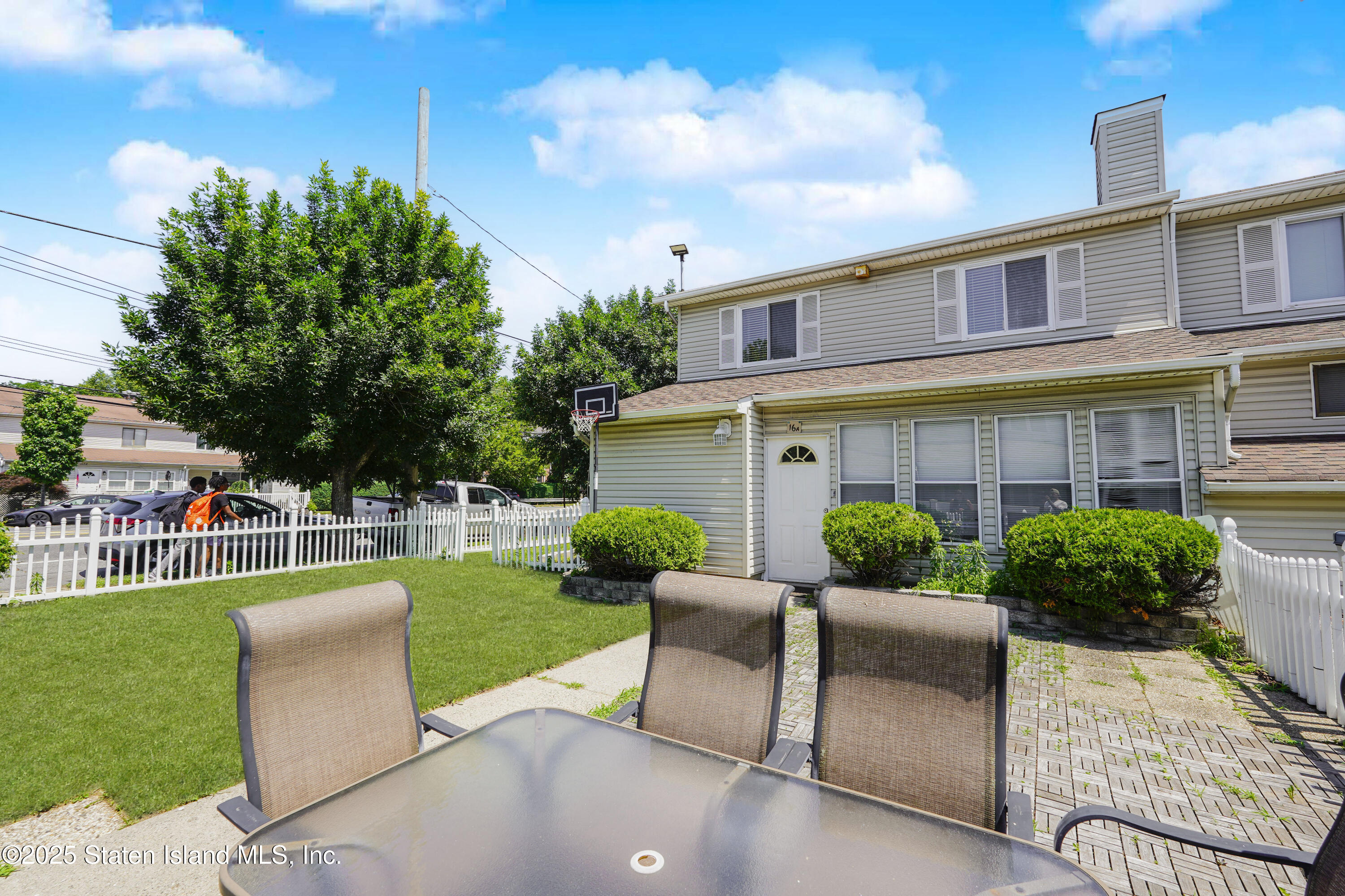 16 Melissa Street A Image 3