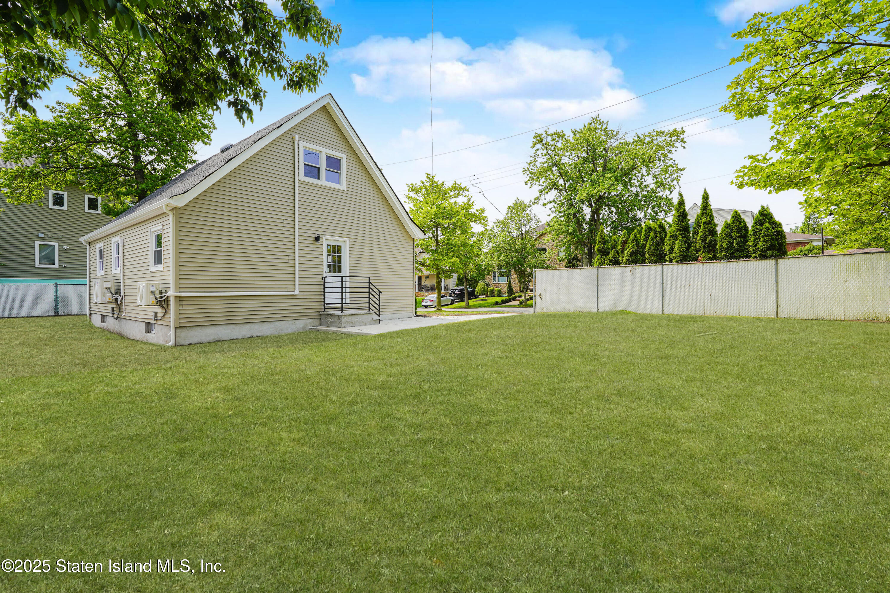 87 Hales Avenue Image 5