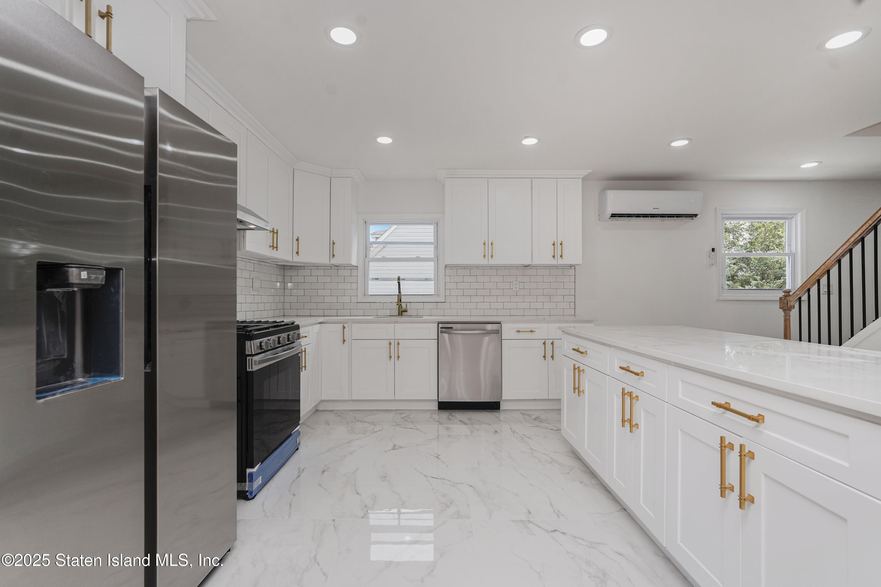 87 Hales Avenue, Staten Island, NY, 10312 image 16