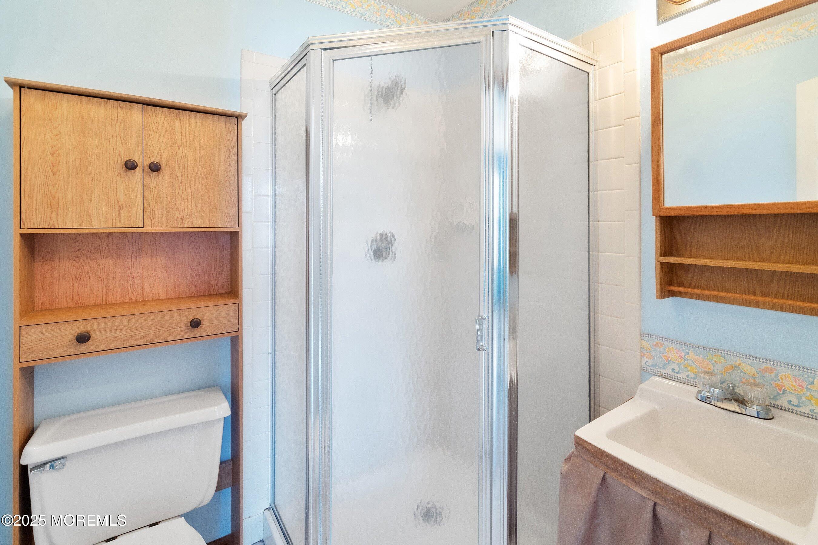 711 Orlando Street 711, Edison, NJ, 08817 image 17