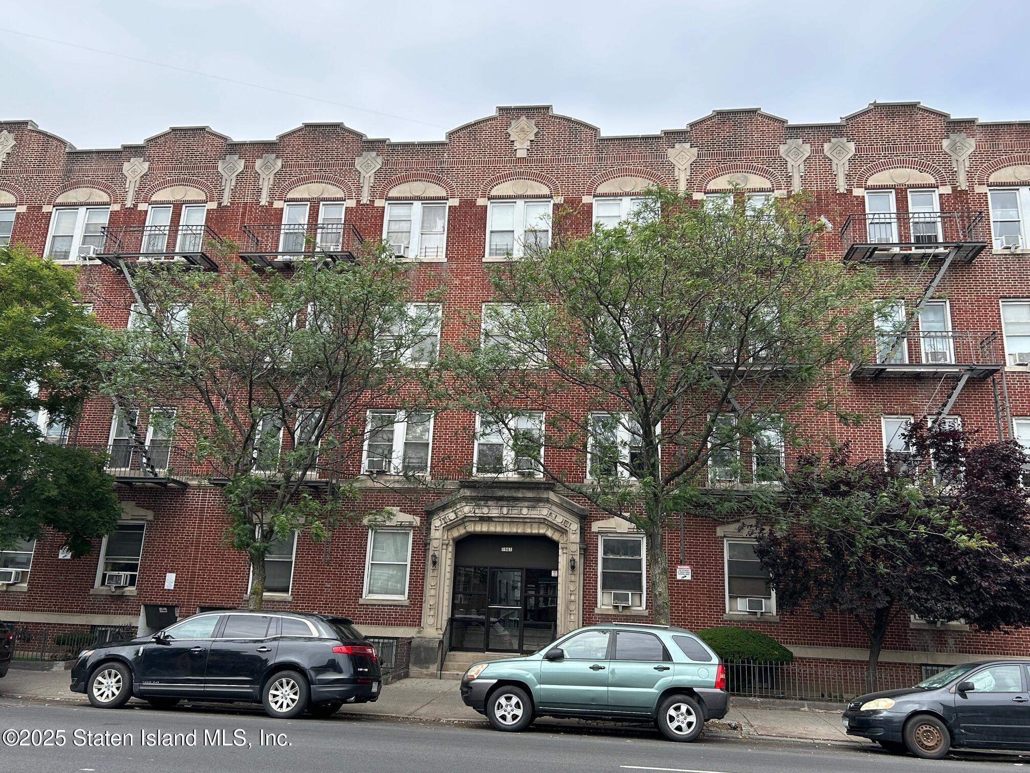 1961 65th Street 3b, Brooklyn, NY, 11204