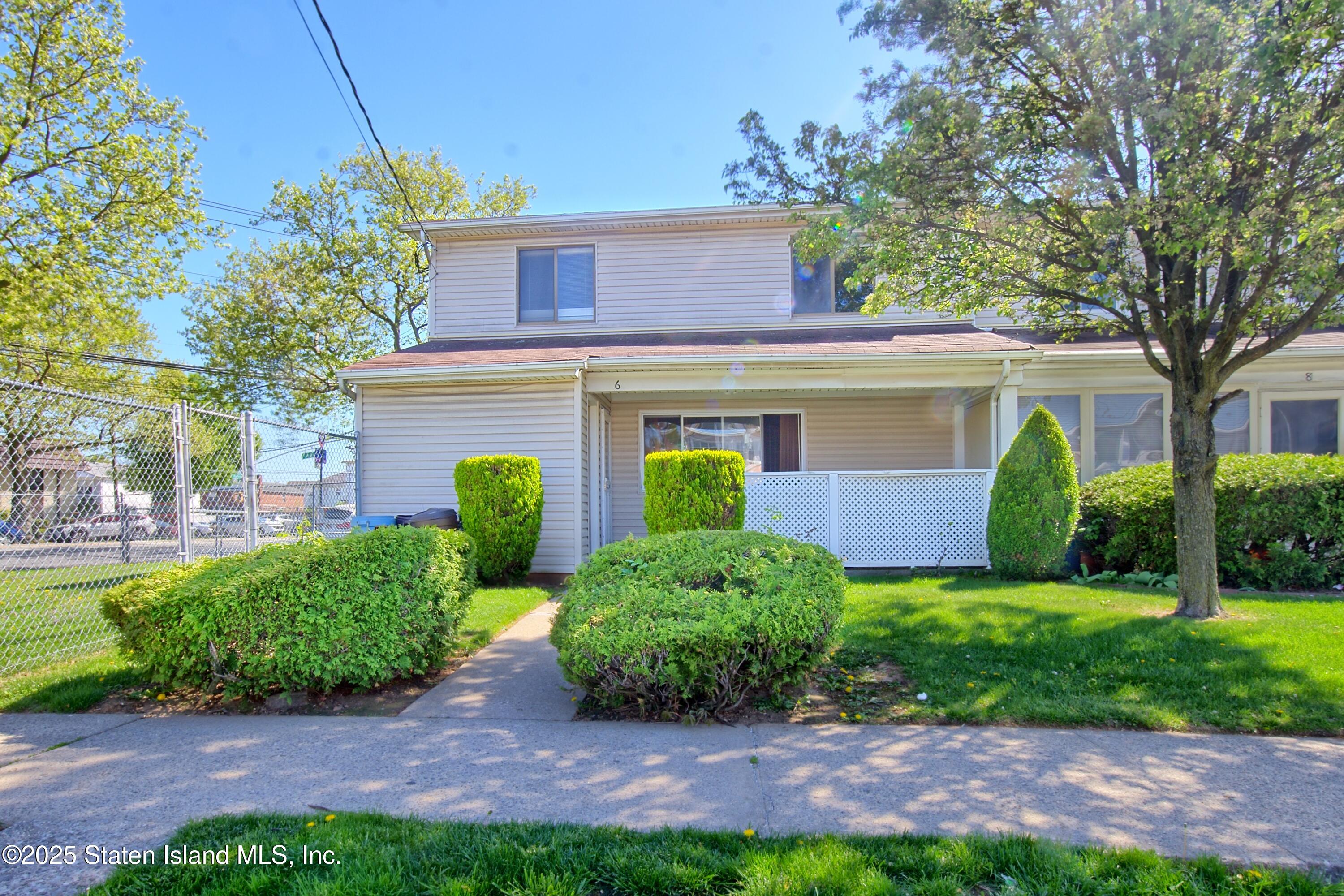 6 Jules Drive, Staten Island, NY, 10314