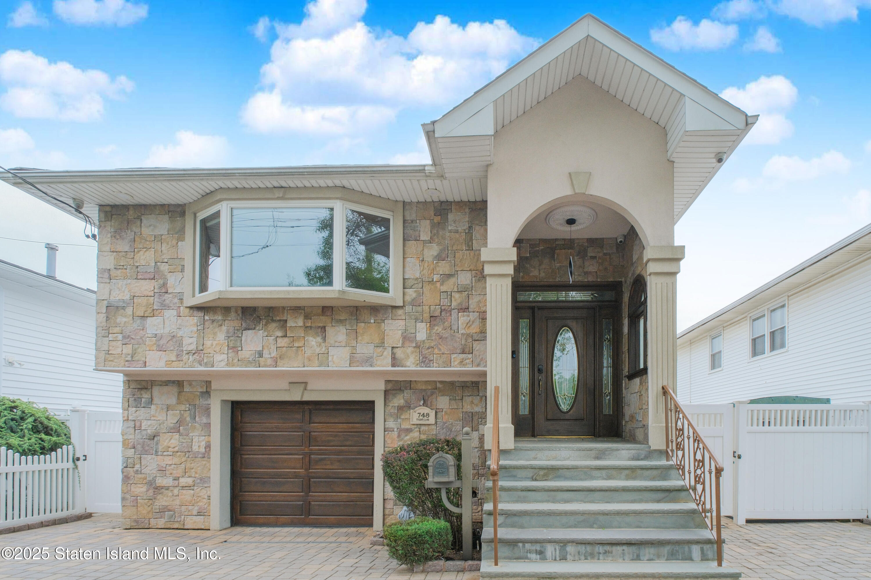 748 Tysens Lane Image 4