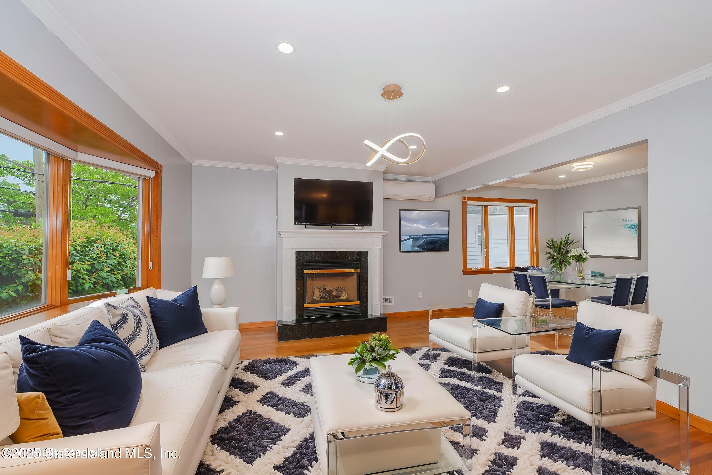 748 Tysens Lane, Staten Island, NY, 10306 image 8