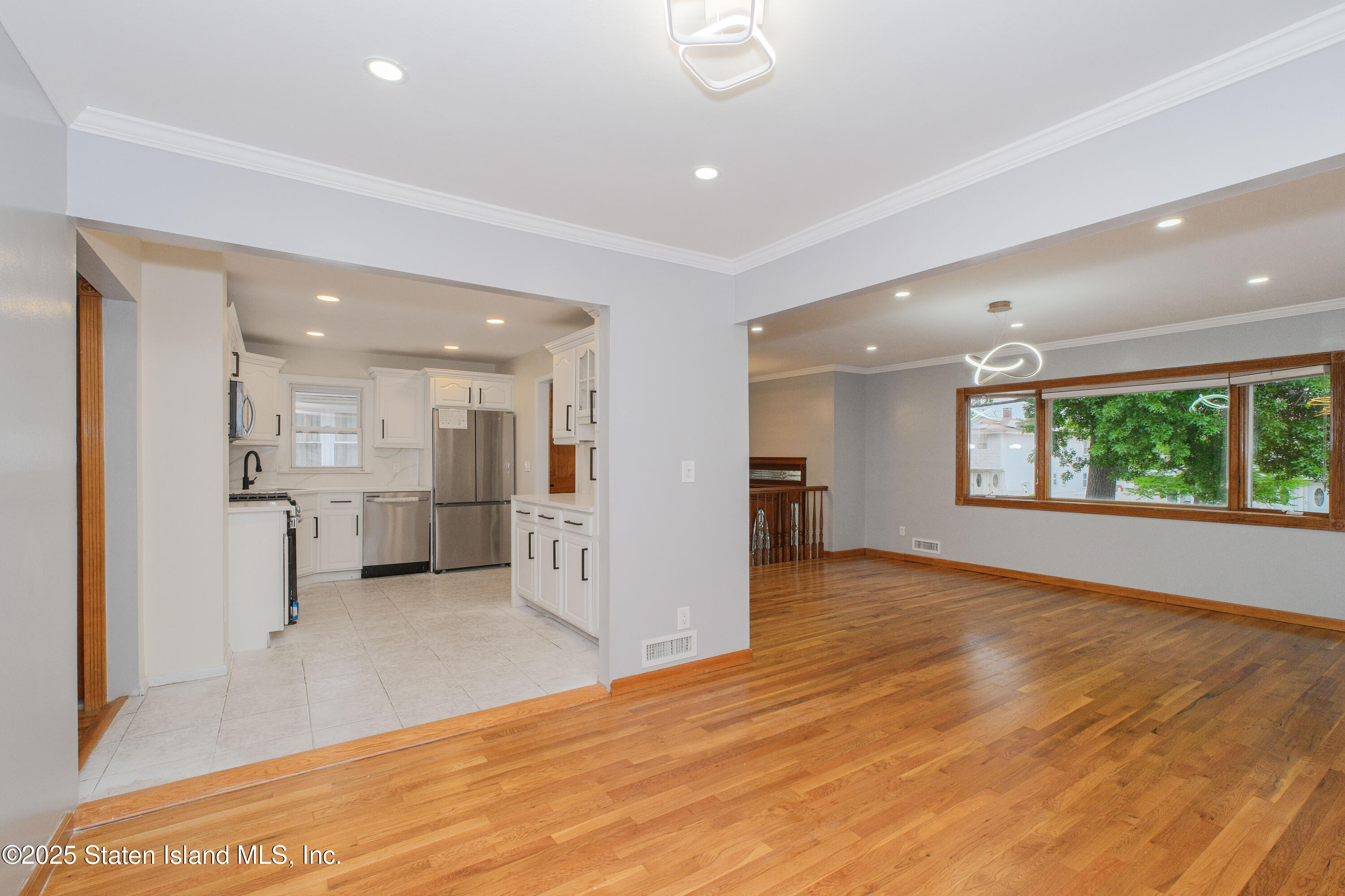 748 Tysens Lane, Staten Island, NY, 10306 image 14