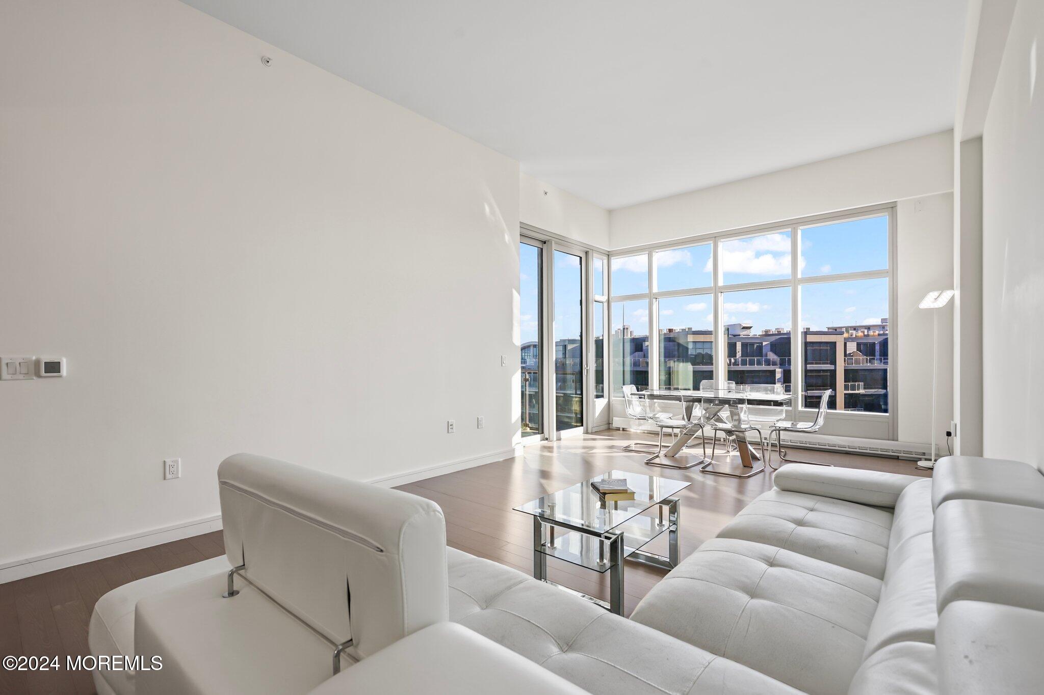 30 Melrose Terrace 608 Image 2