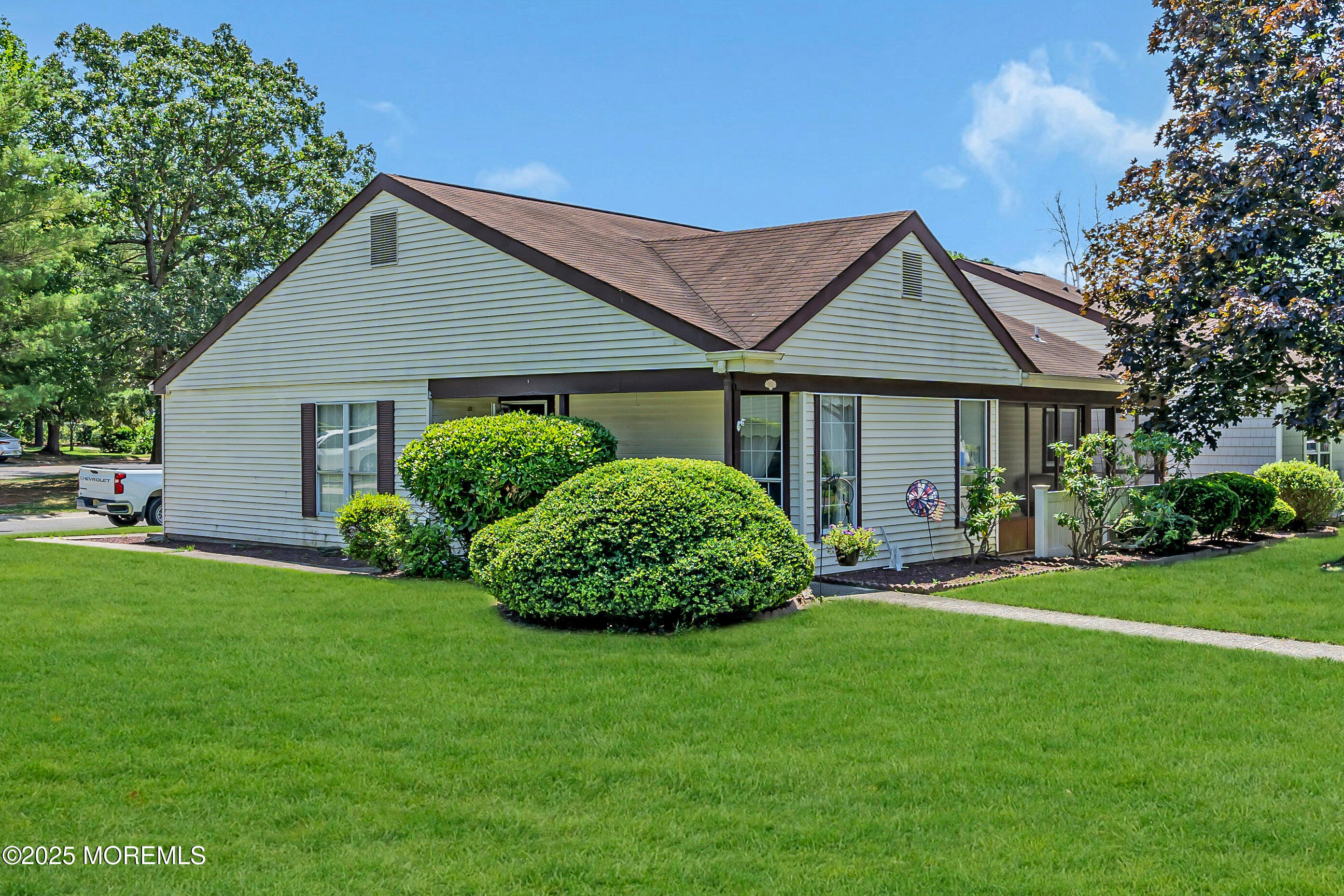853 Winchester Court A Image 2