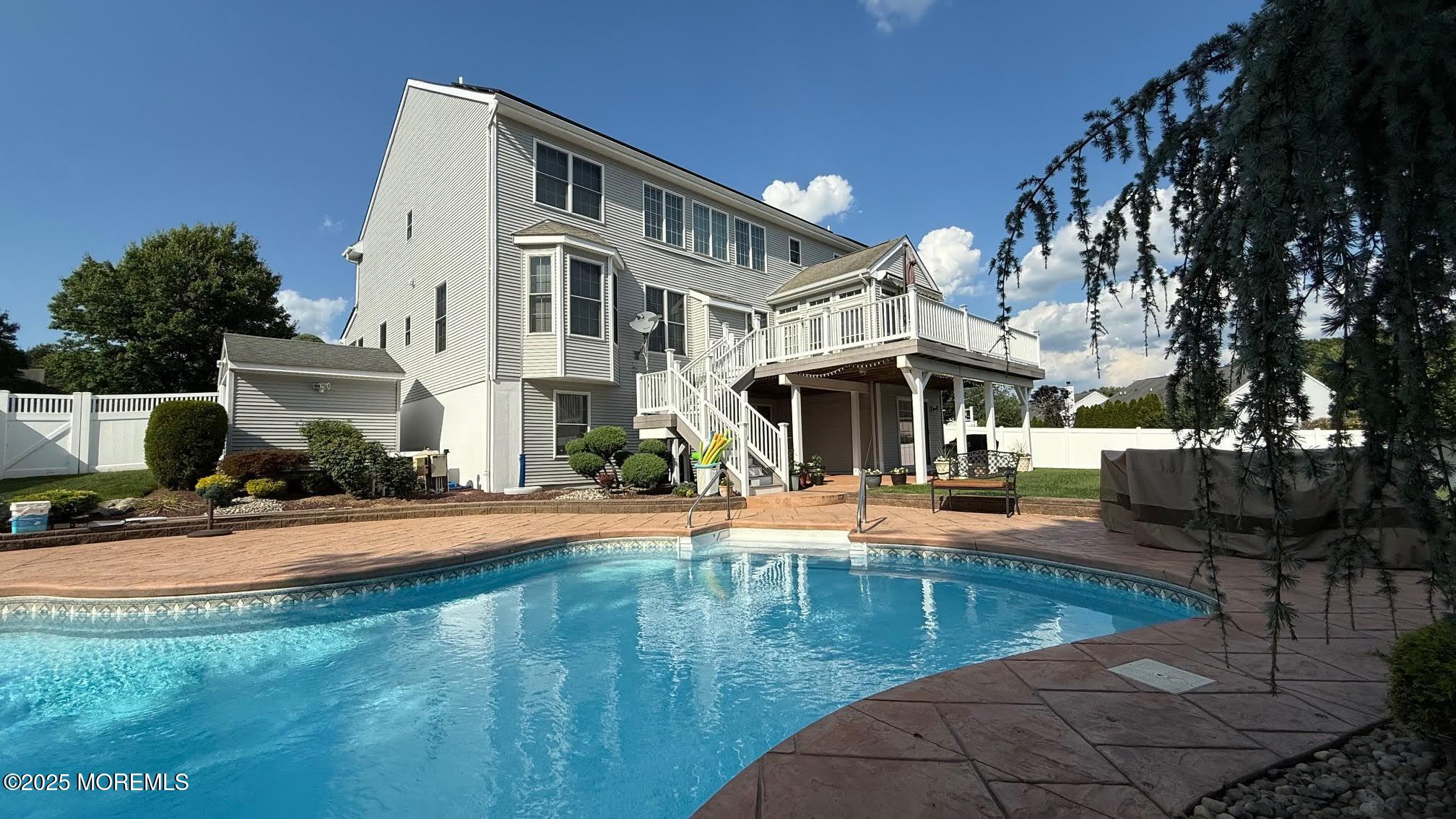7 Overhill Drive Image 3