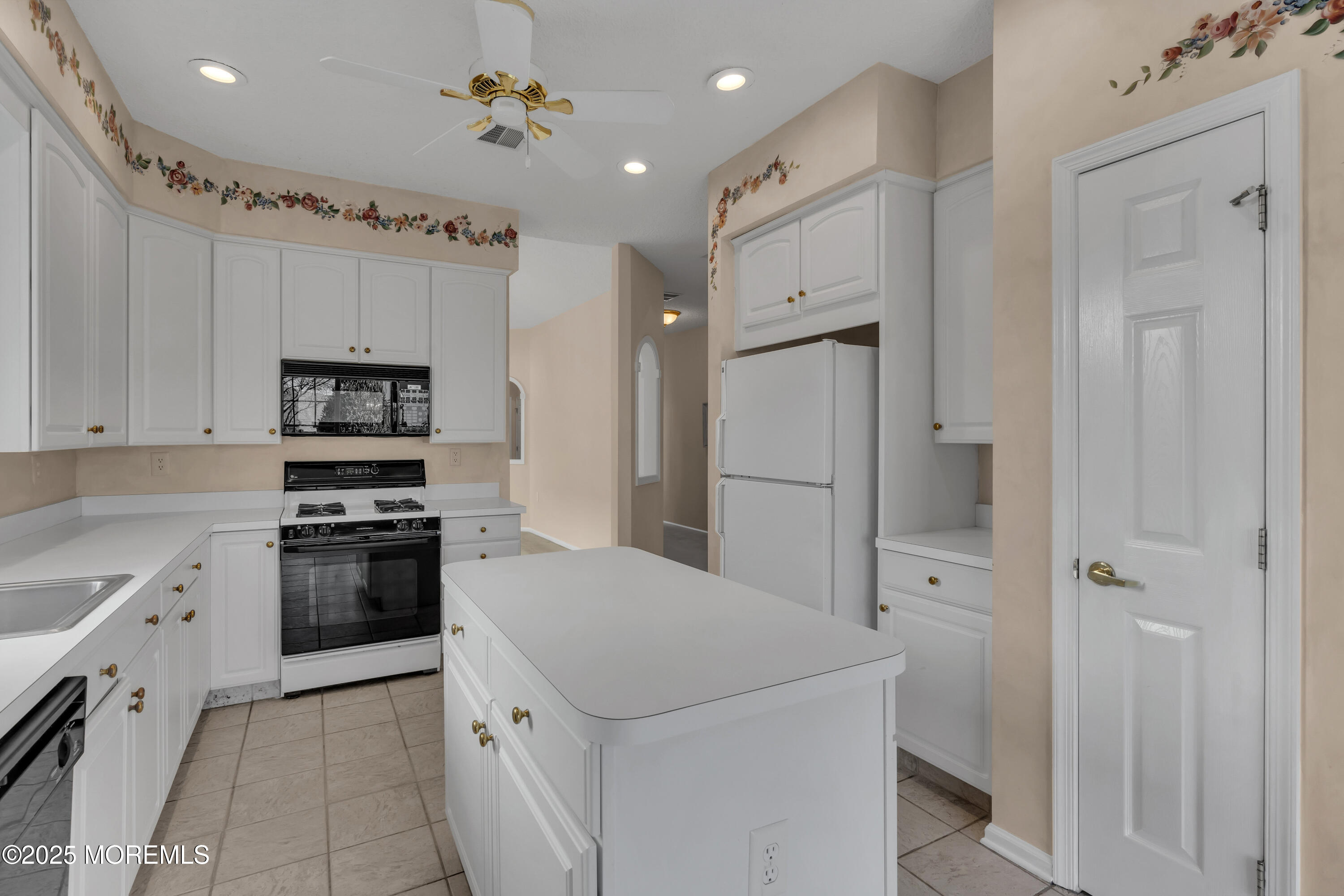 16 Brighton Court, Monroe, NJ, 08831 image 10