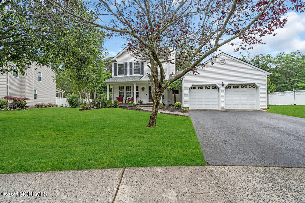 1304 Beauchamps Place Image 5