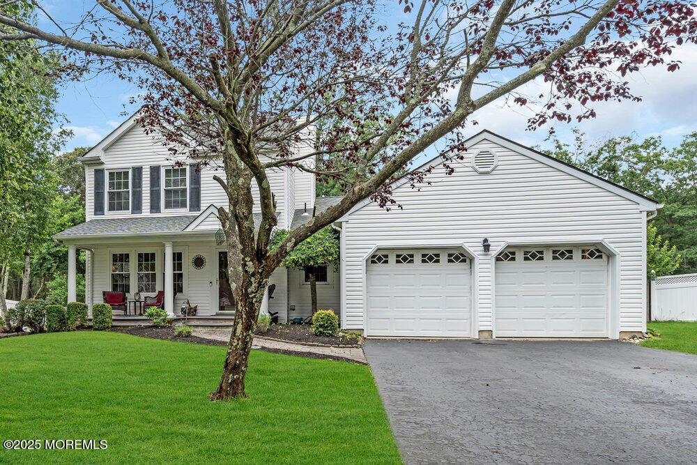 1304 Beauchamps Place Image 1