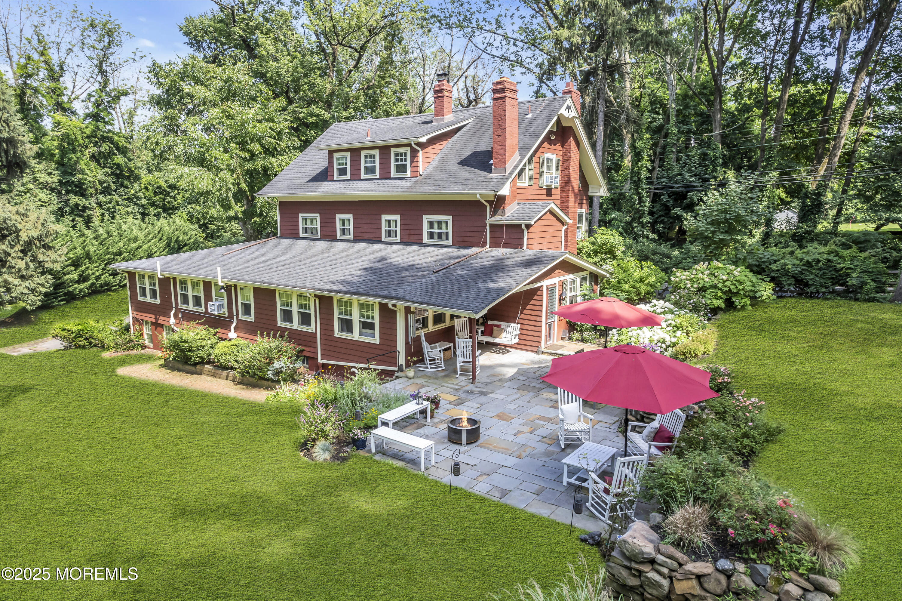 2041 Raritan Road Image 4