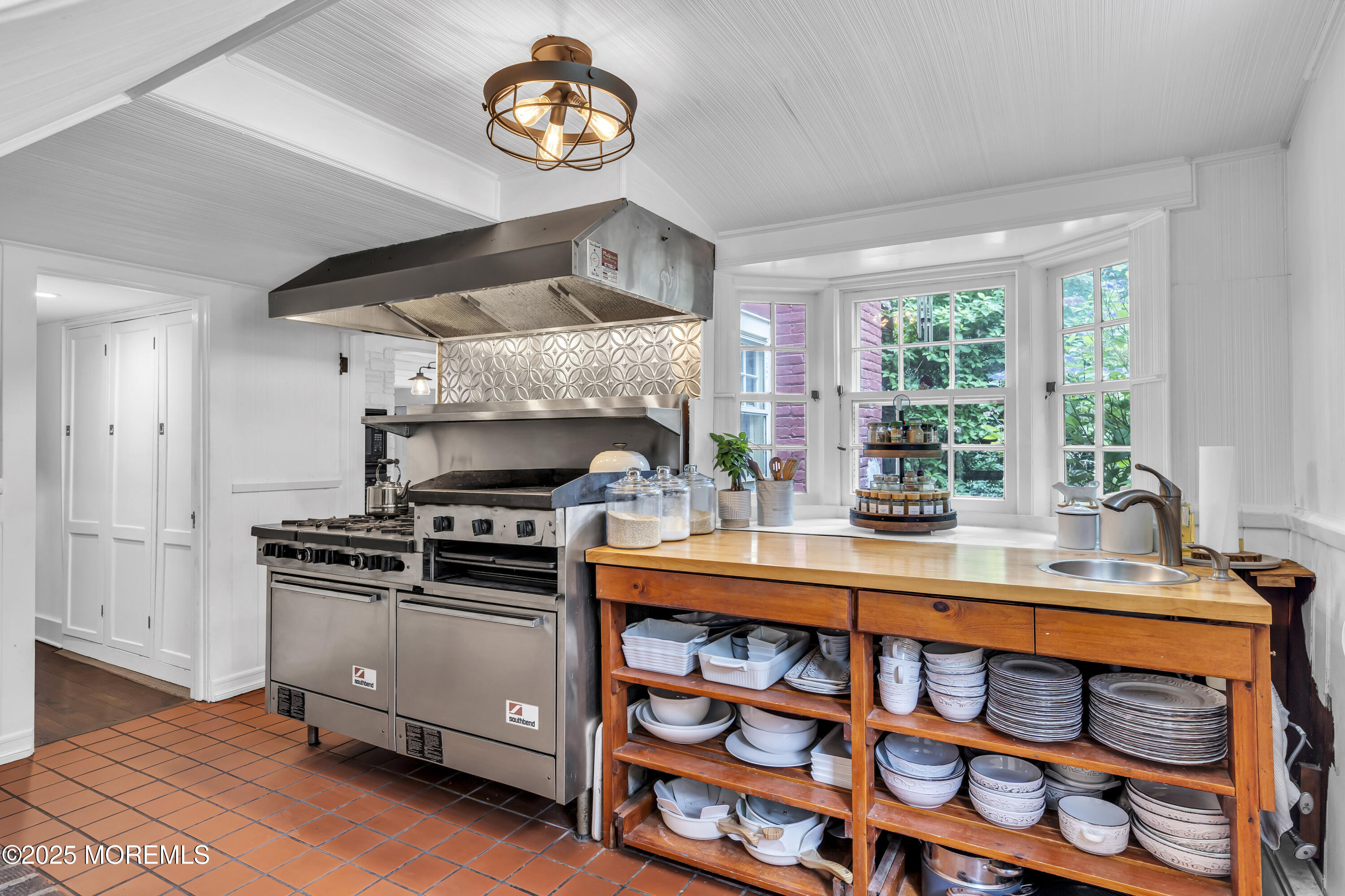 2041 Raritan Road, Scotch Plains, NJ, 07076 image 18