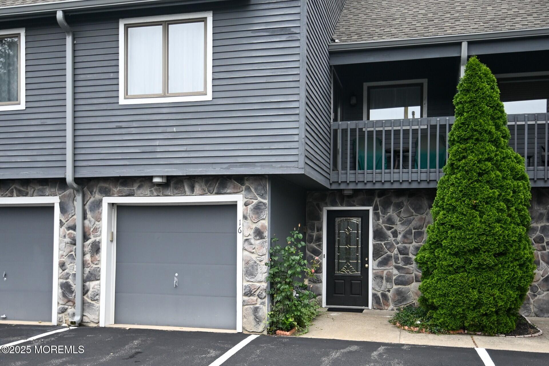 16 Devon Court Image 2