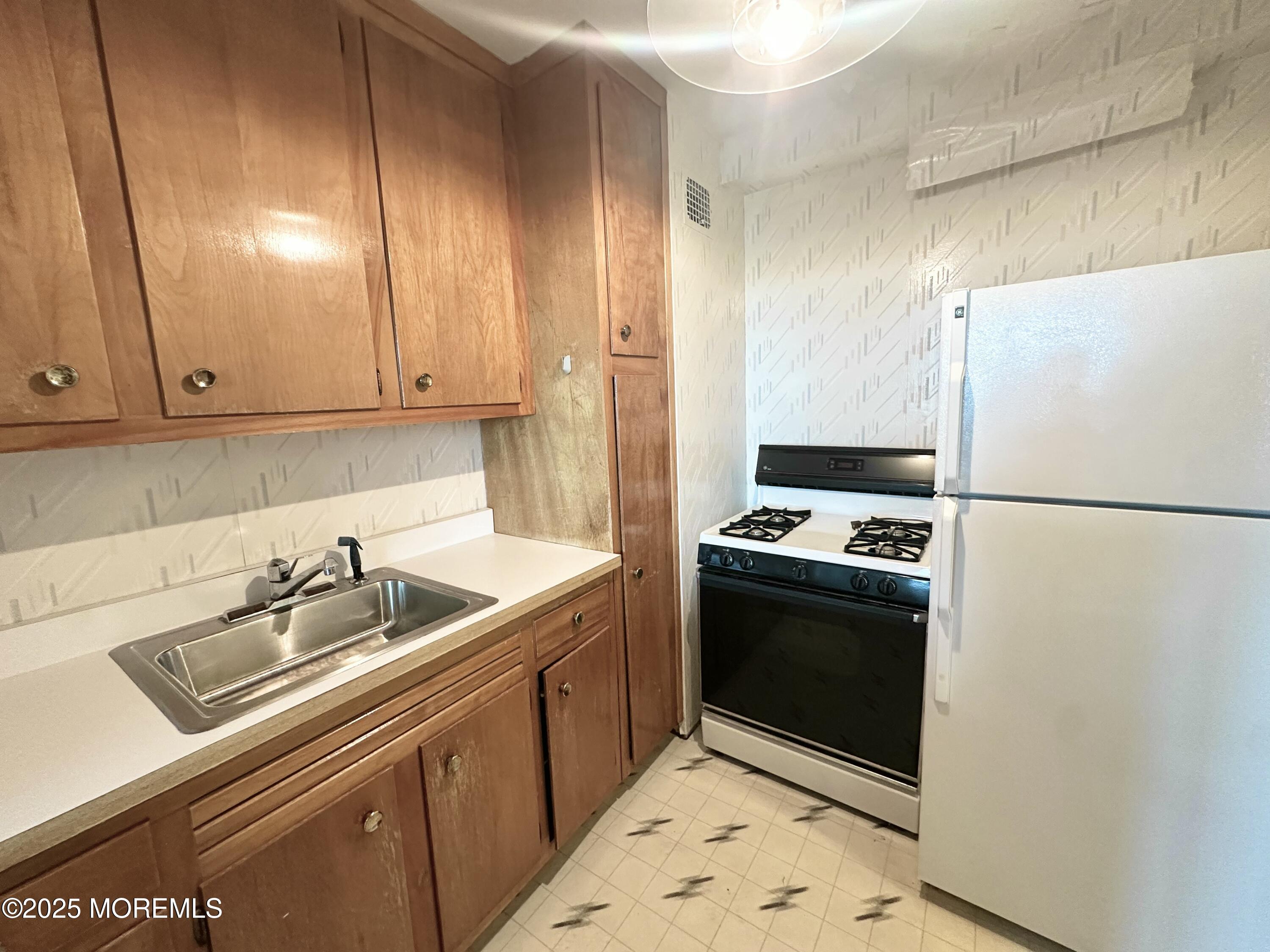 510 Deal Lake Drive 8F, Asbury Park, NJ, 07712 image 7