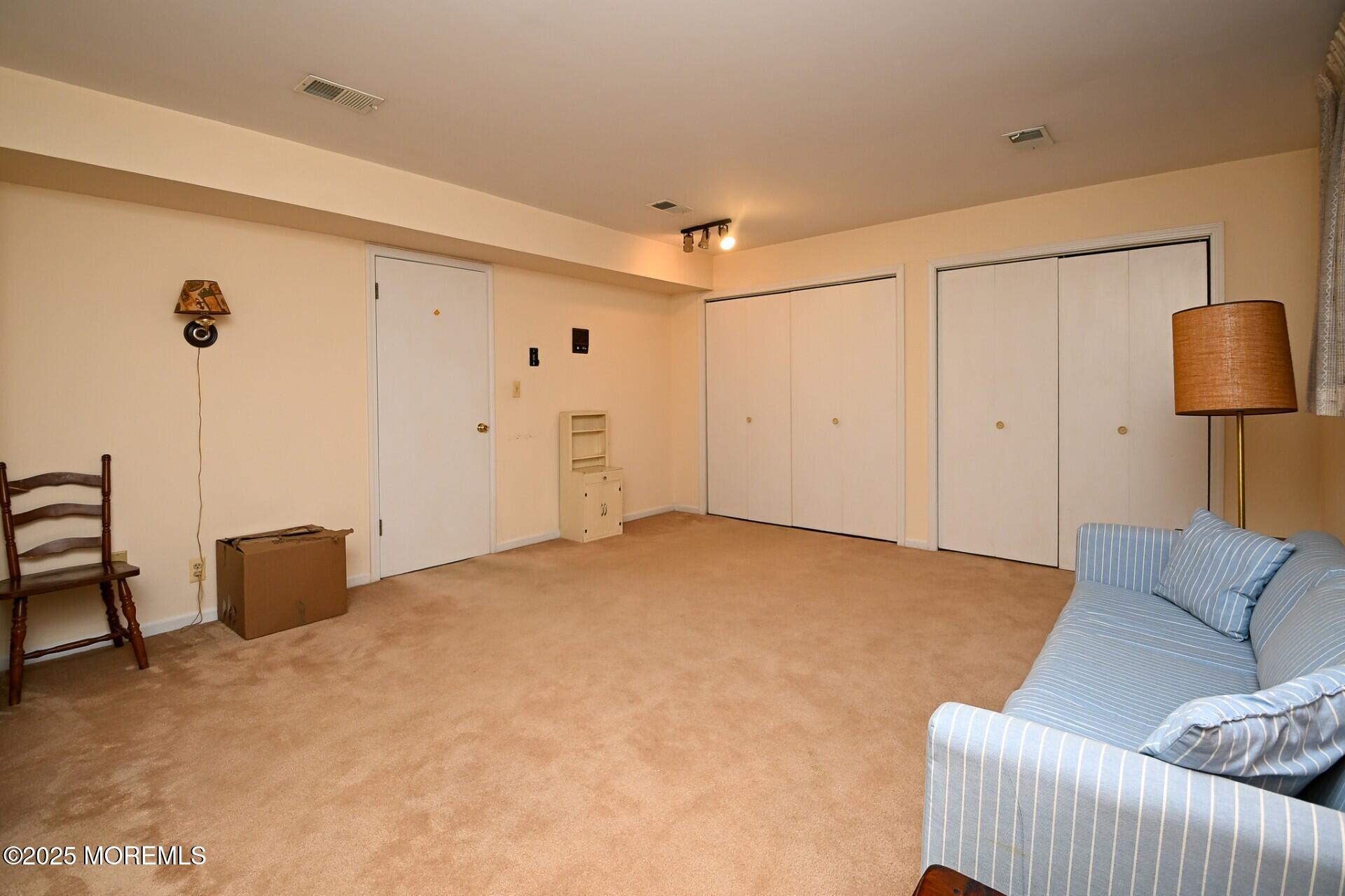 16 Devon Court Image 4