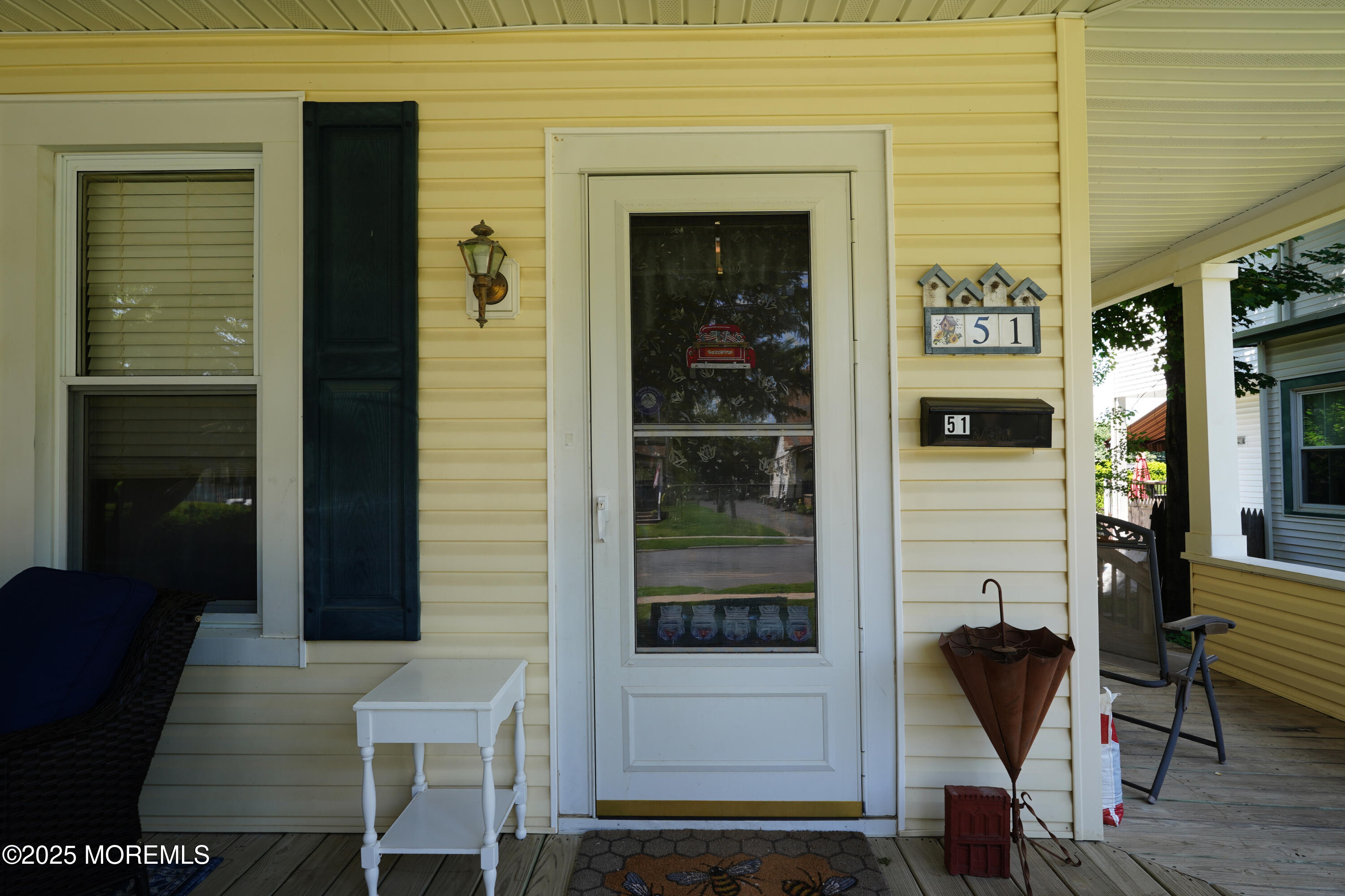 51 W George Street Image 2