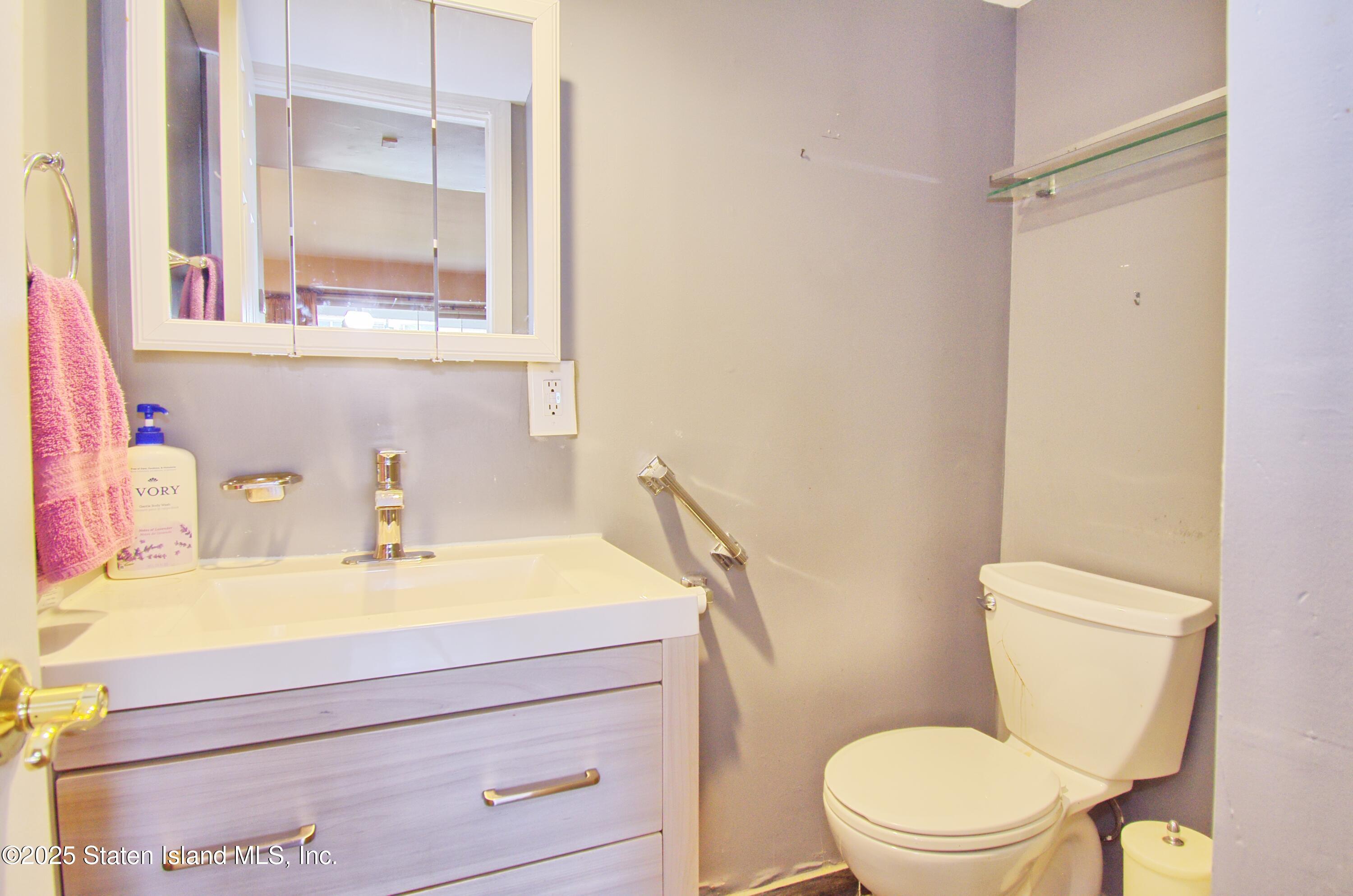 6 Jules Drive, Staten Island, NY, 10314 image 9
