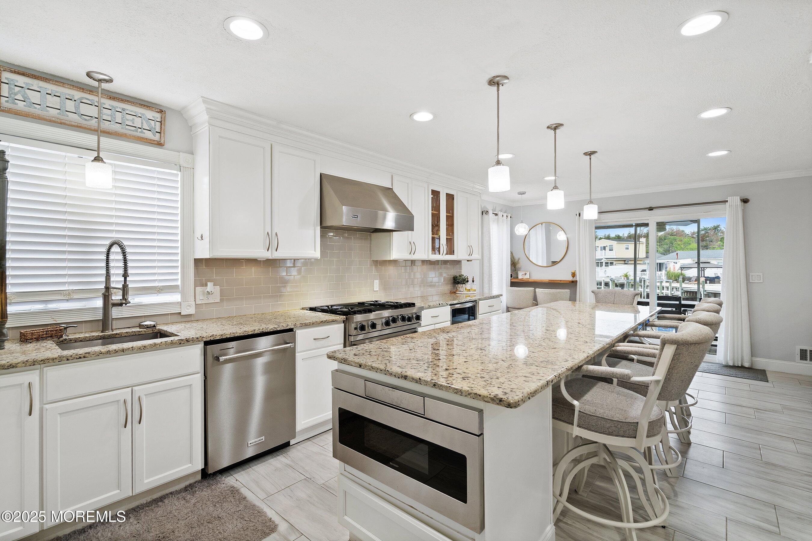 6 Jamaica Avenue, Toms River, NJ, 08753