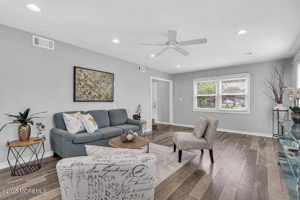 15 Inglewood Lane, Aberdeen, NJ, 07747 image 7