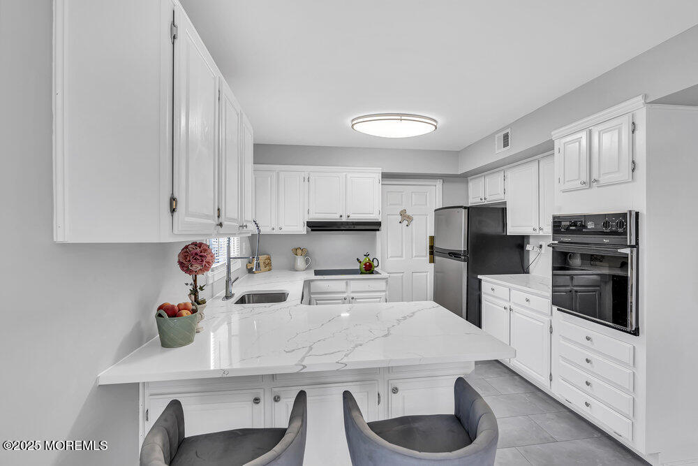 15 Inglewood Lane, Aberdeen, NJ, 07747 image 10