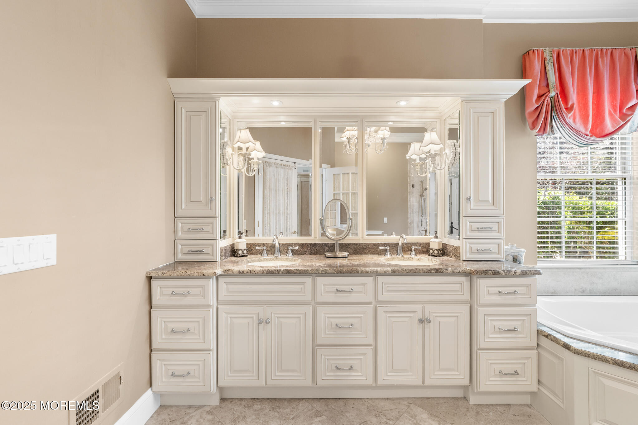 8 Tamarack Road, Monroe, NJ, 08831 image 17