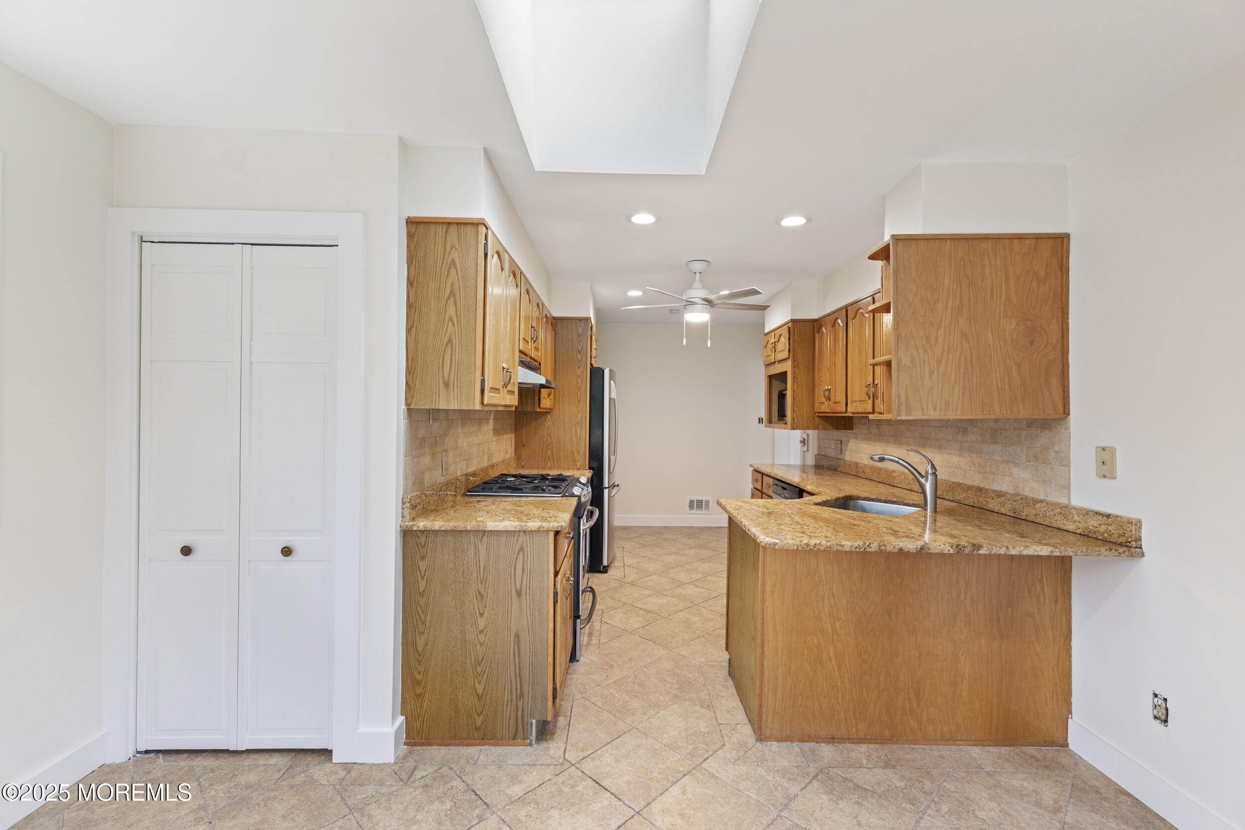 138 Southwood Drive, Old Bridge, NJ, 08857 image 17