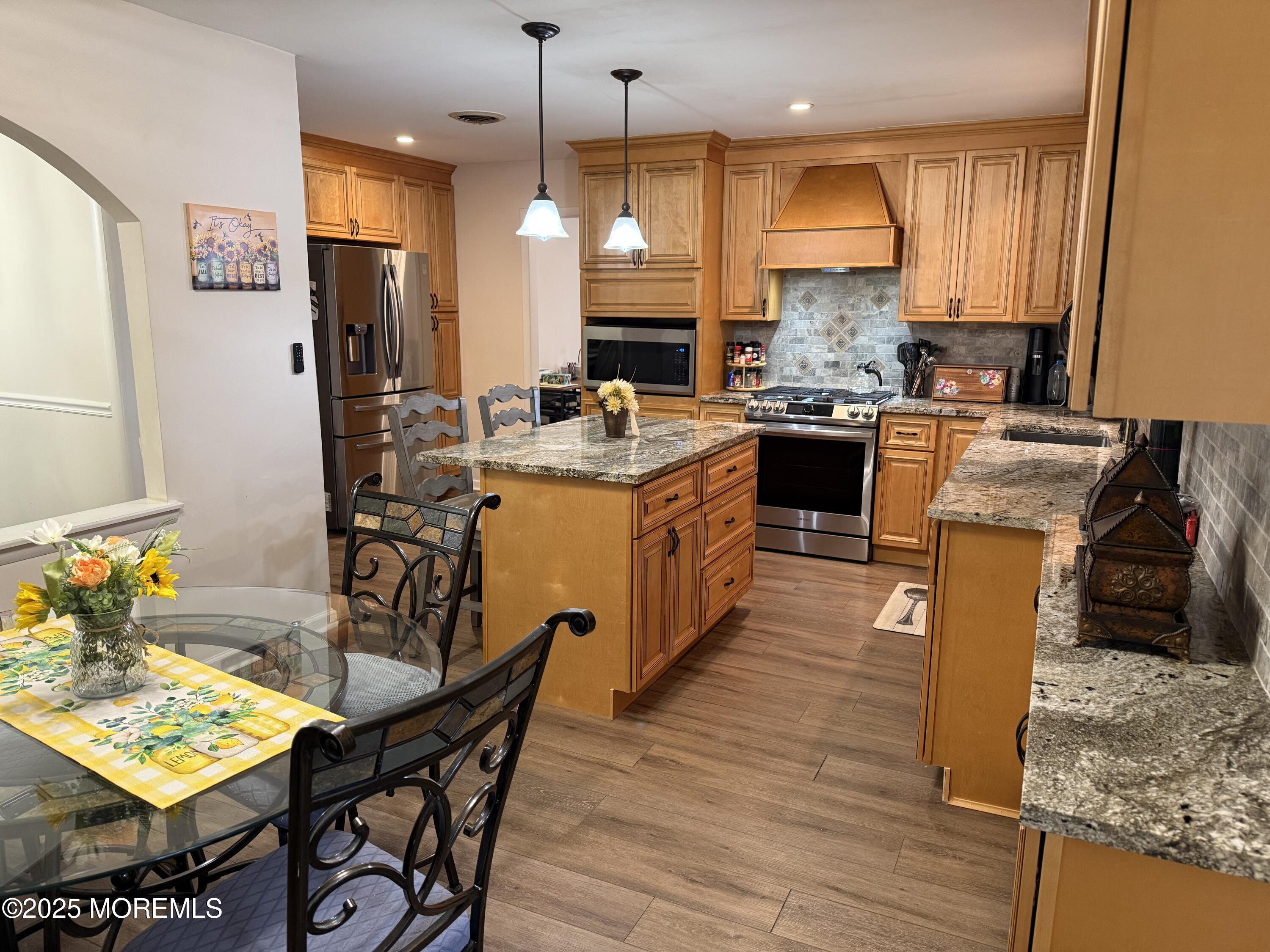 37 Brookfield Court Image 4