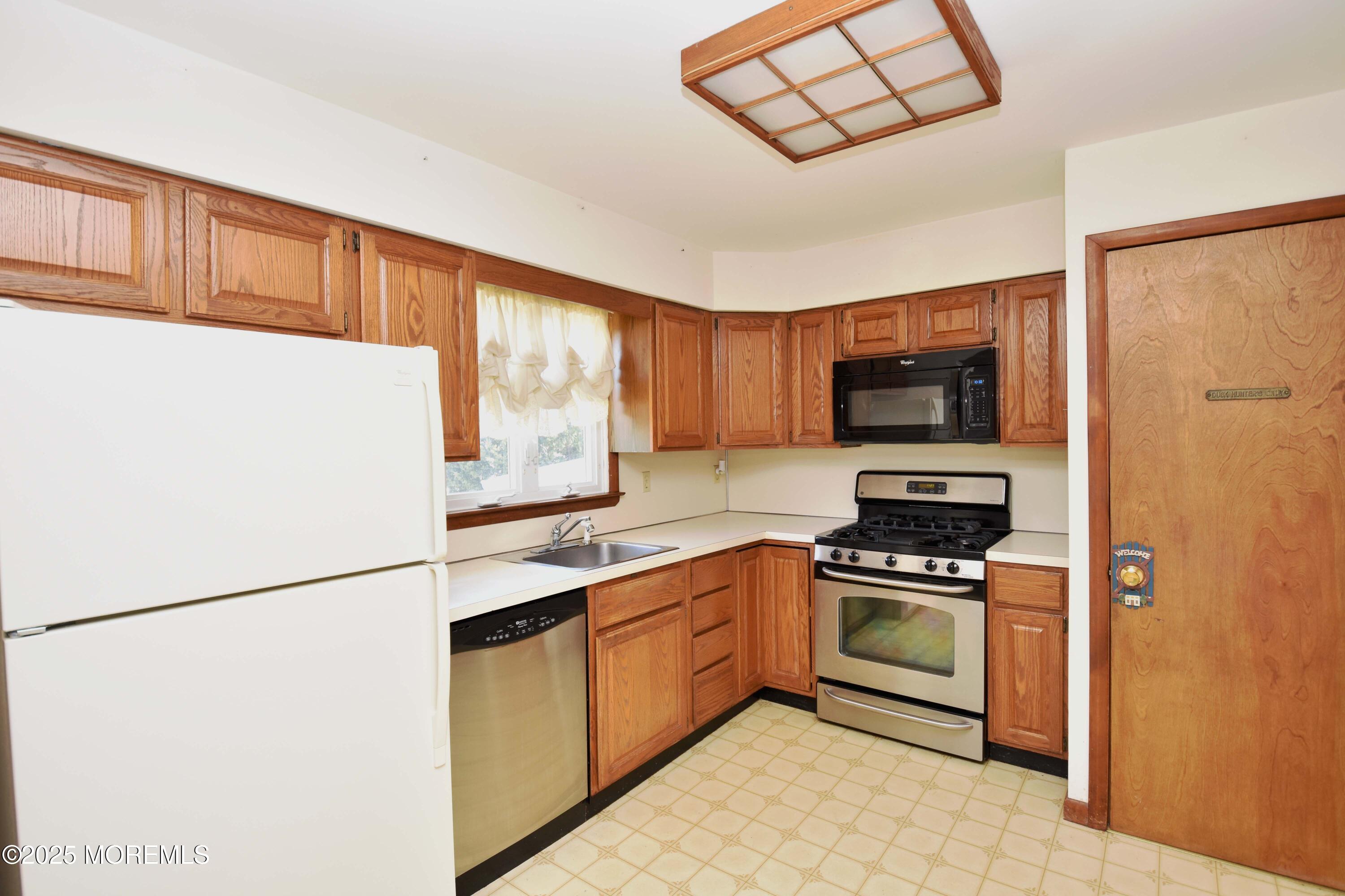 21 Spruce Road Image 3