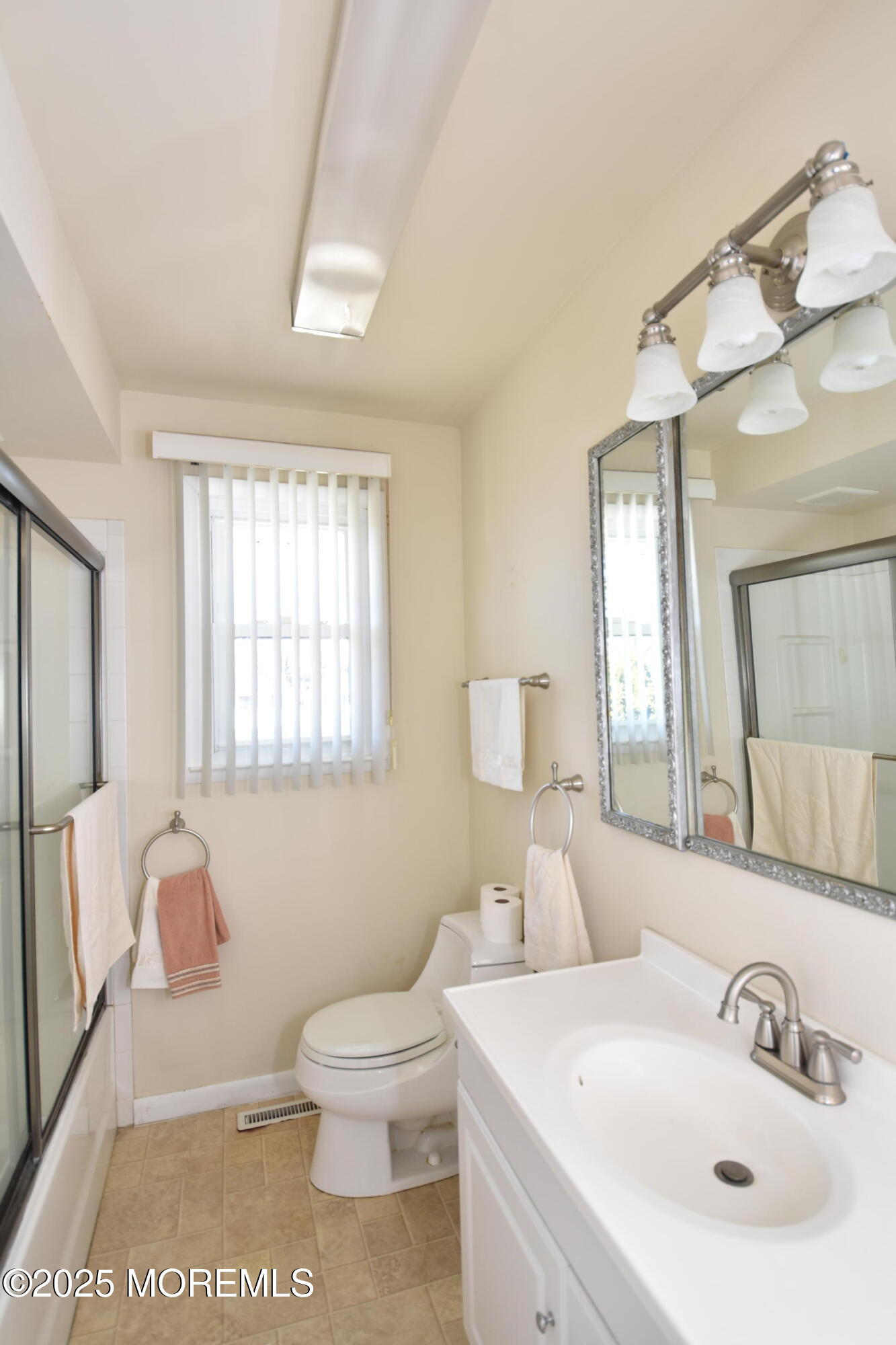 21 Spruce Road, Burlington, NJ, 08016 image 15