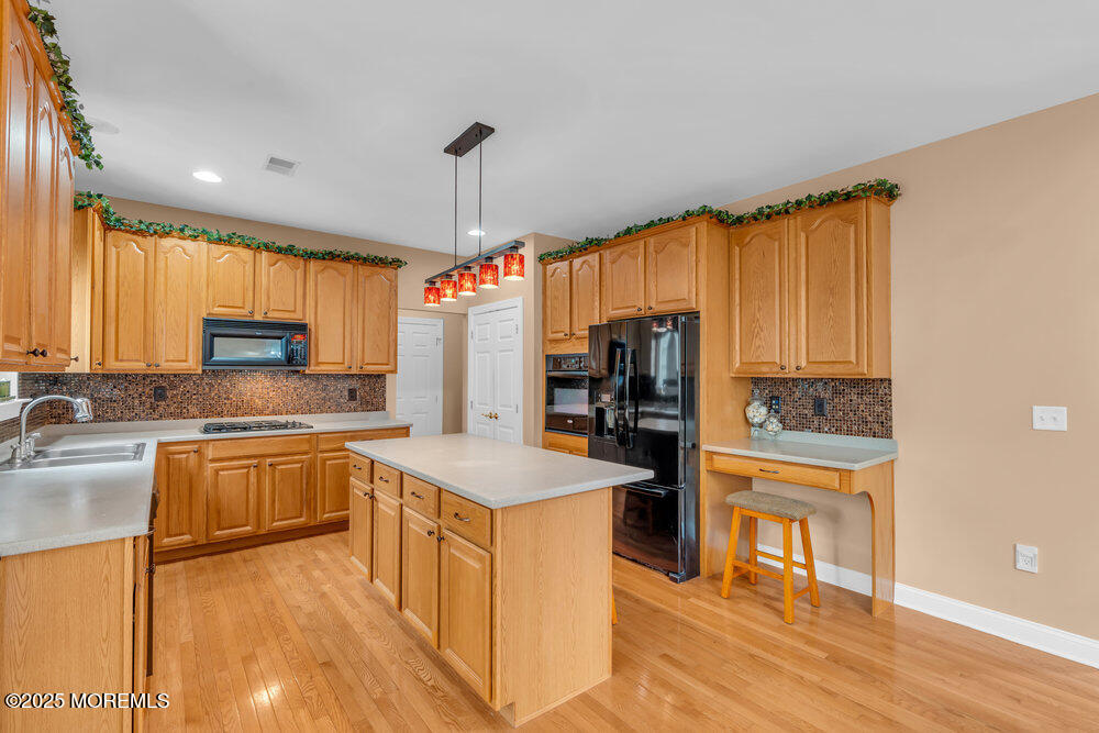12 Emily Road, Manalapan, NJ, 07726 image 38