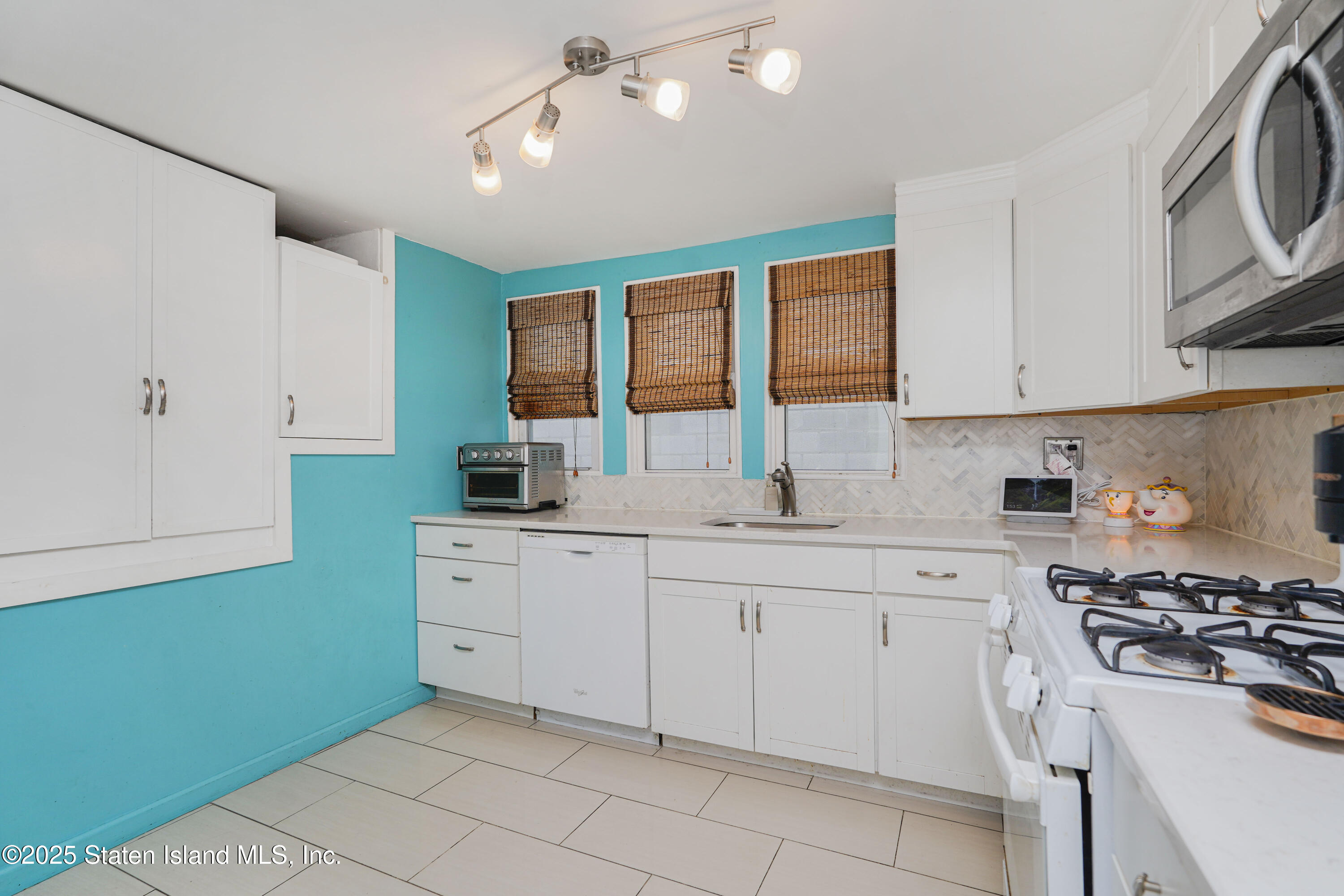 12 Milbank Road, Staten Island, NY, 10306 image 15
