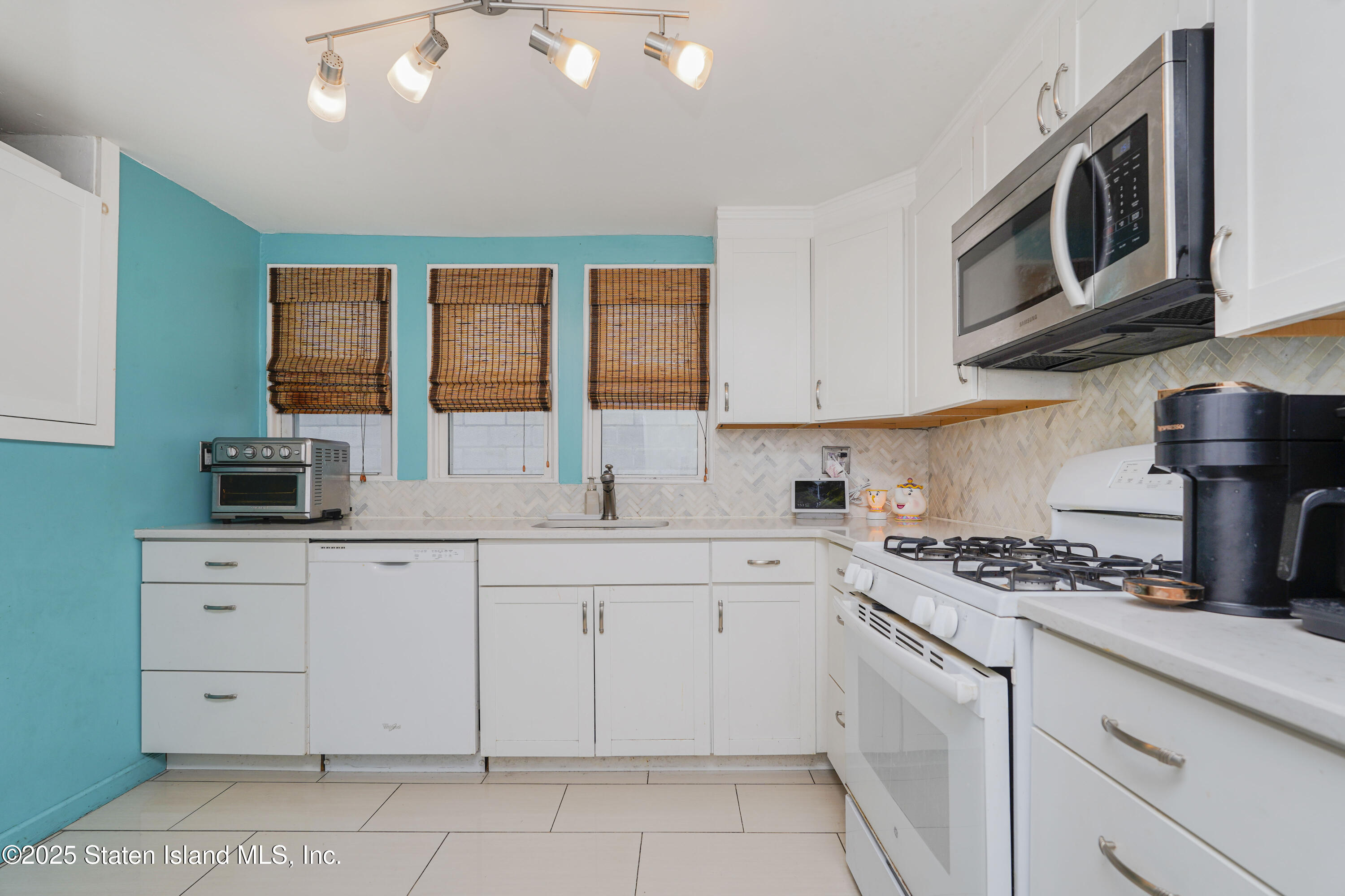 12 Milbank Road, Staten Island, NY, 10306 image 14