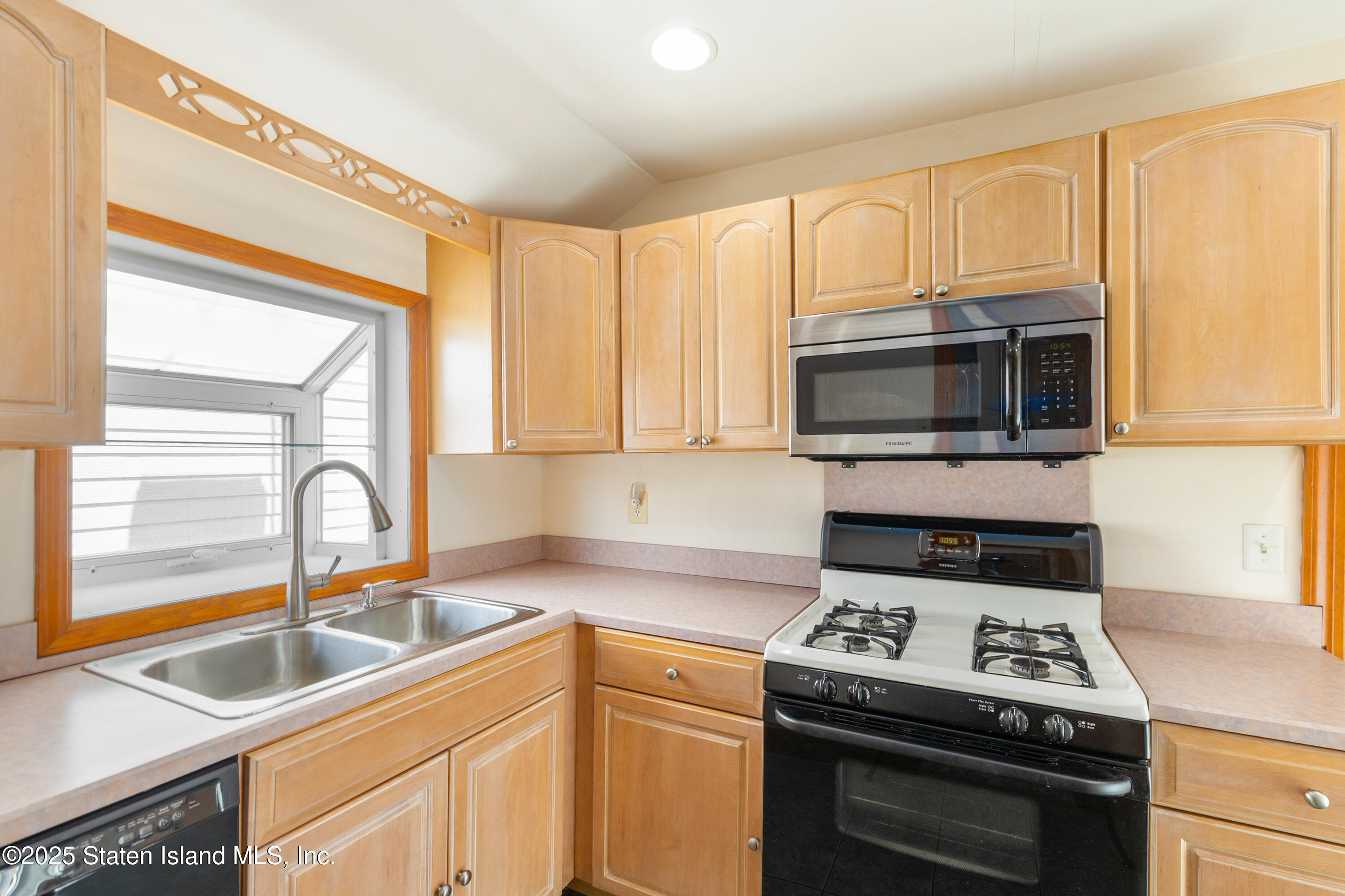40 Waterside Street, Staten Island, NY, 10306 image 11