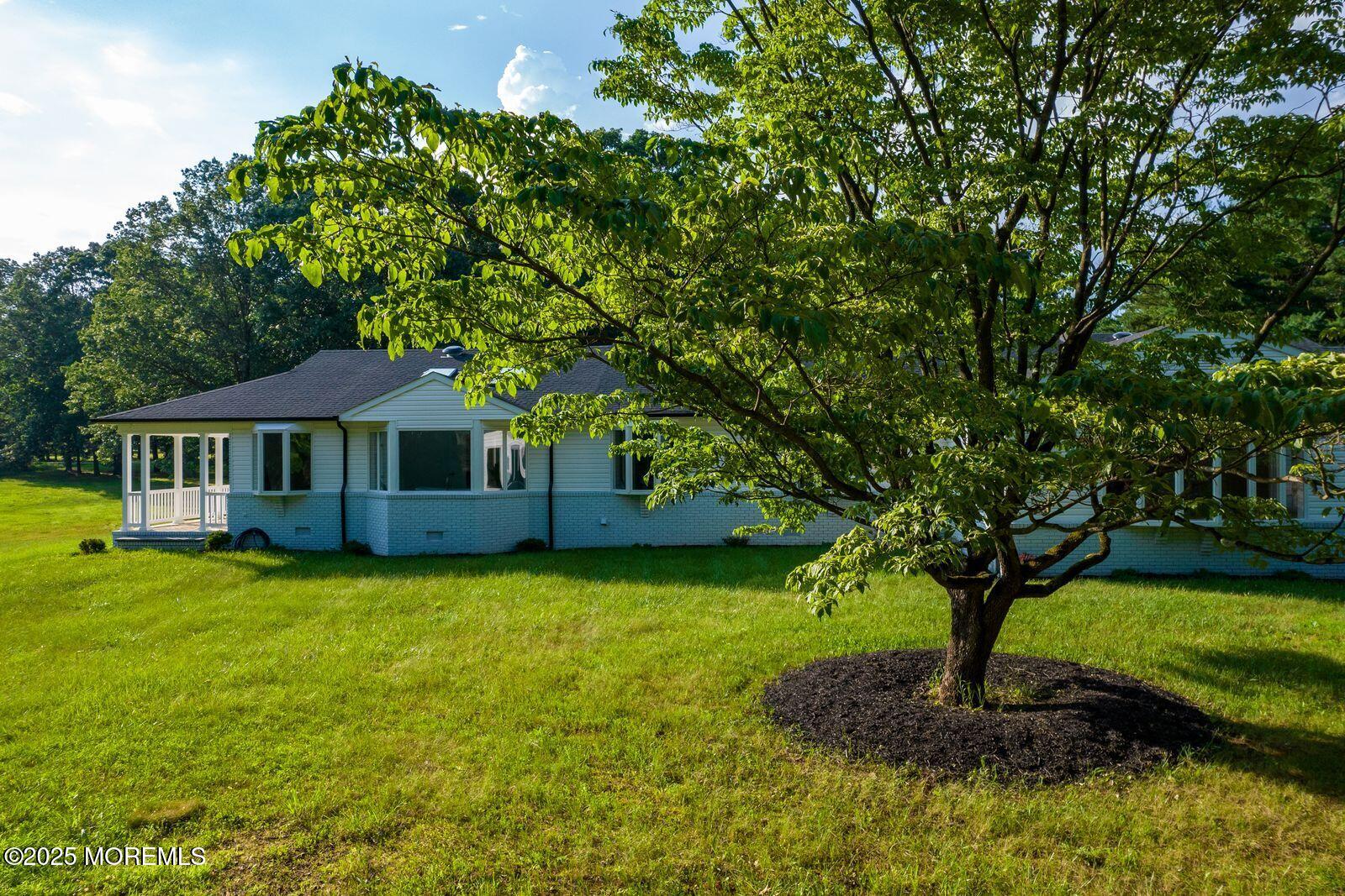 8 Olden Court, Colts Neck, NJ, 07722 image 63