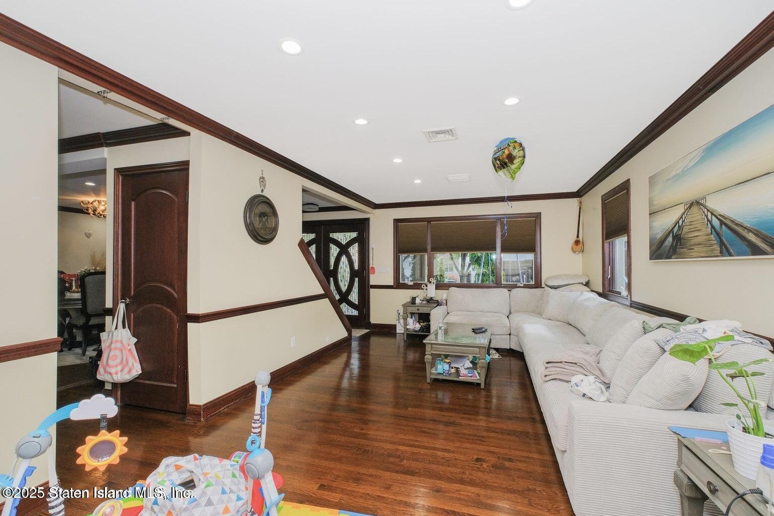 75 Clay Pit Road, Staten Island, NY, 10309 image 19