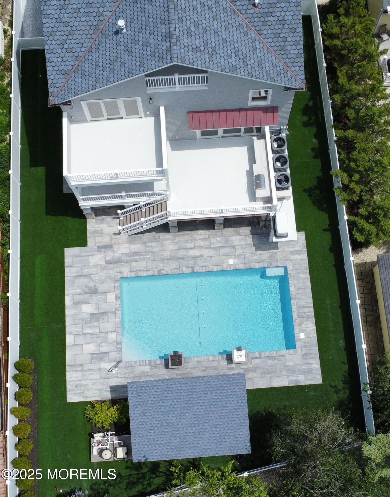 674 Lake Avenue Image 5