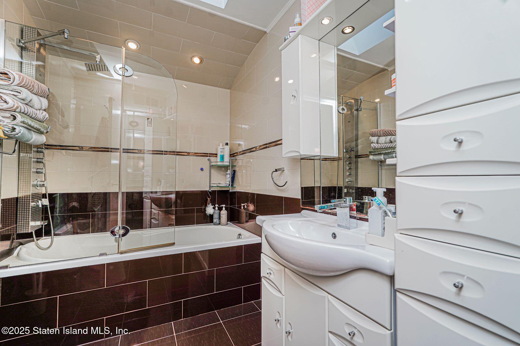 34 Stern Court, Staten Island, NY, 10308 image 15
