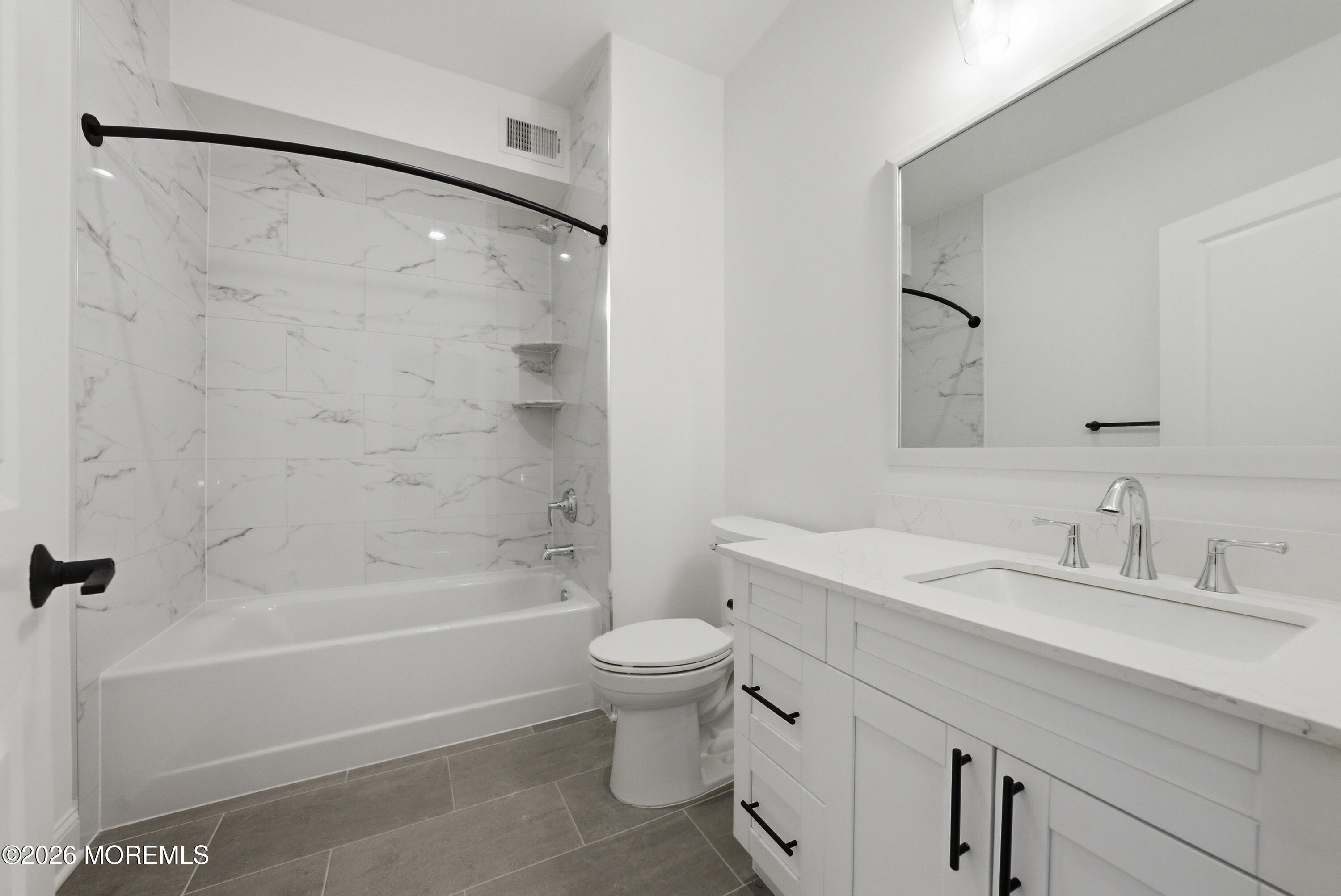 14 Remington Court, Farmingdale, NJ, 07727 image 18